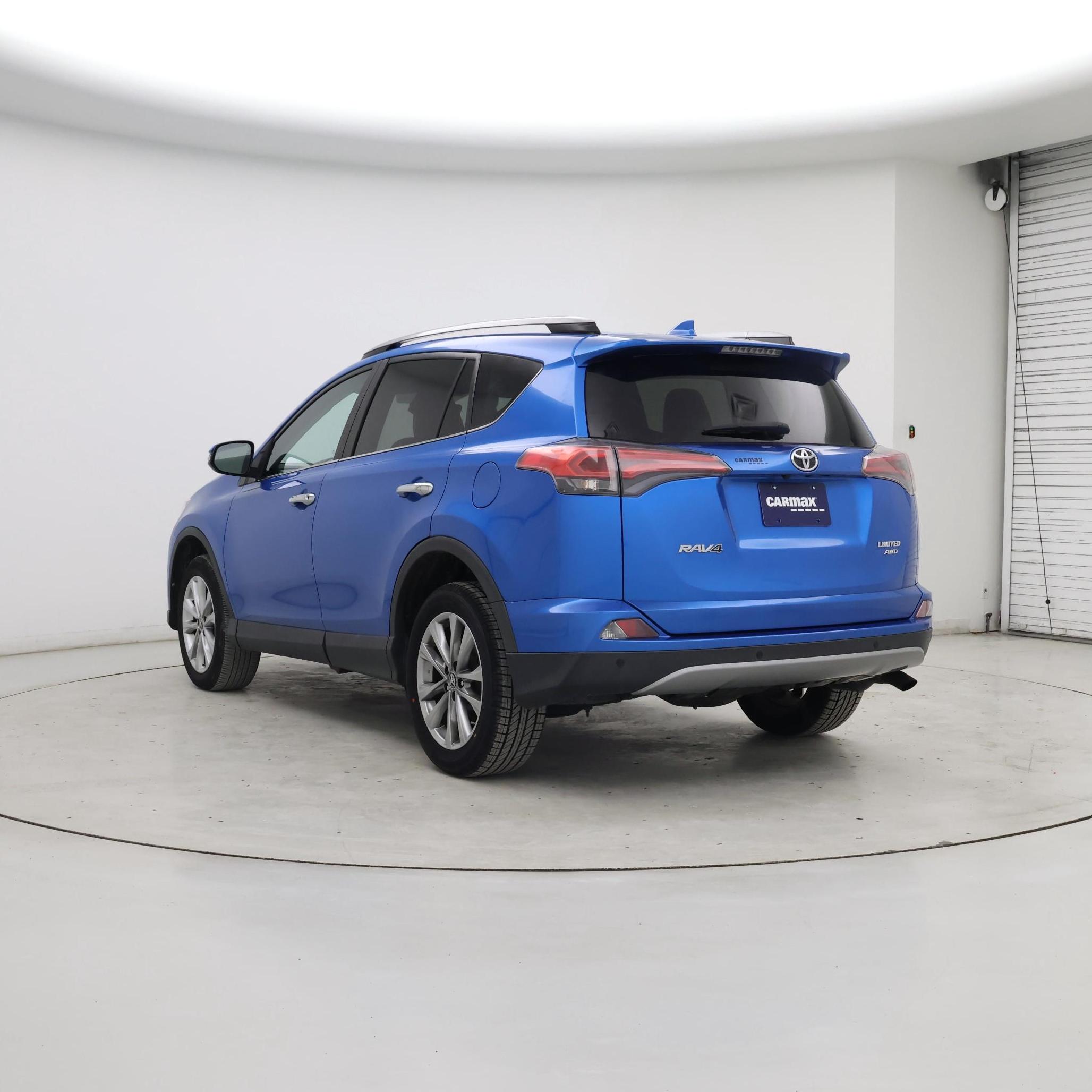 Thumbnail: 2017 Toyota RAV4 - 2