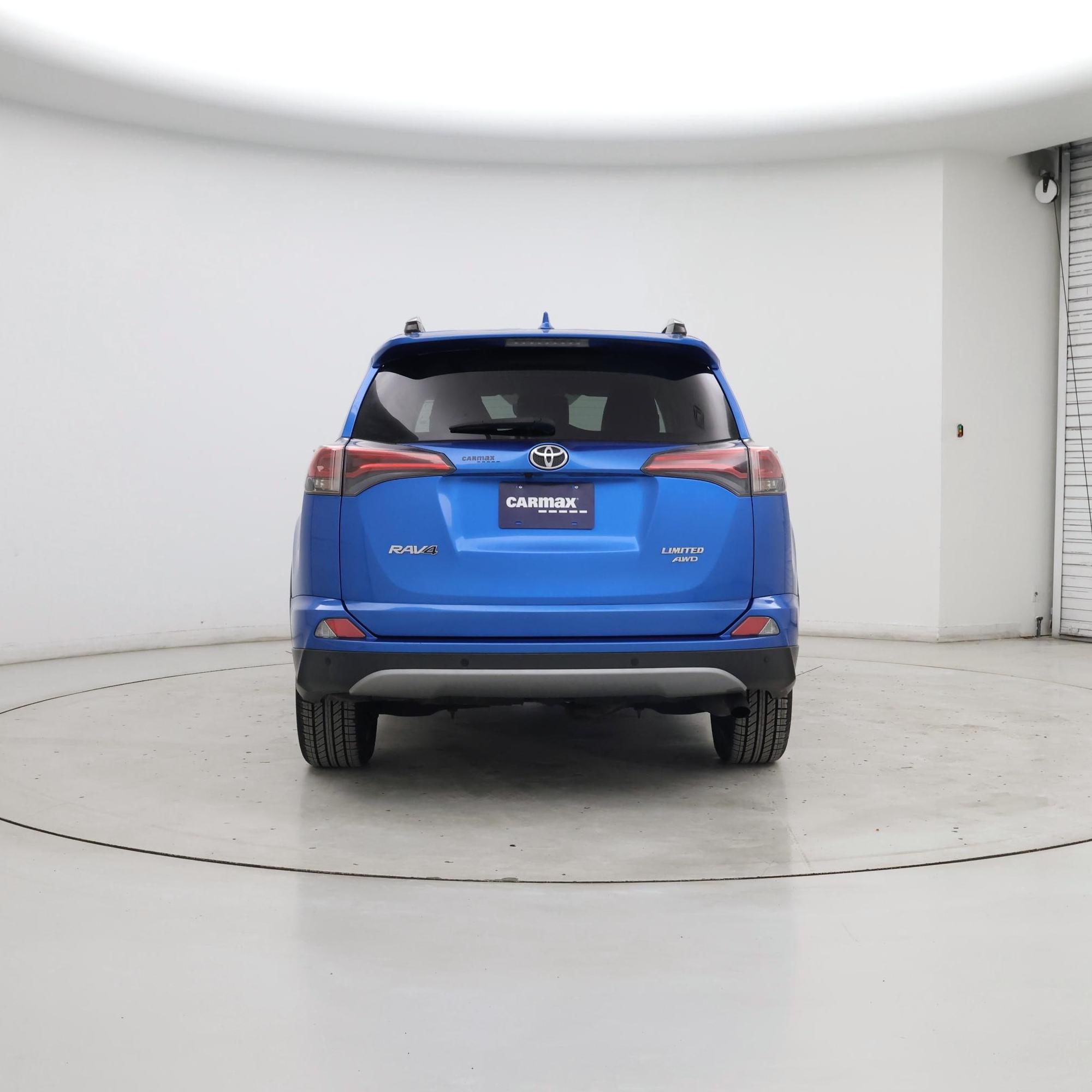 Thumbnail: 2017 Toyota RAV4 - 6