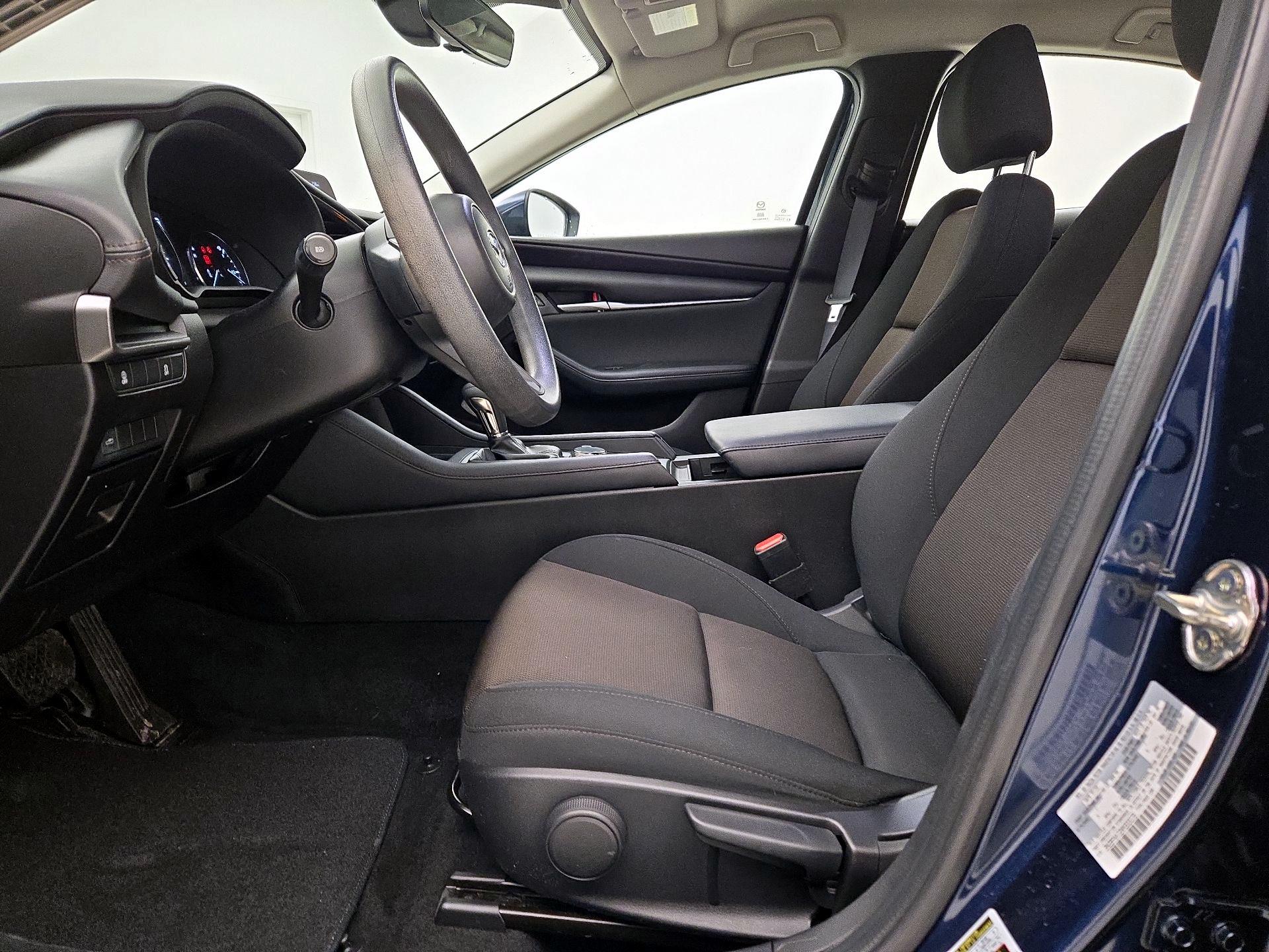 Thumbnail: 2022 Mazda Mazda3 - 11