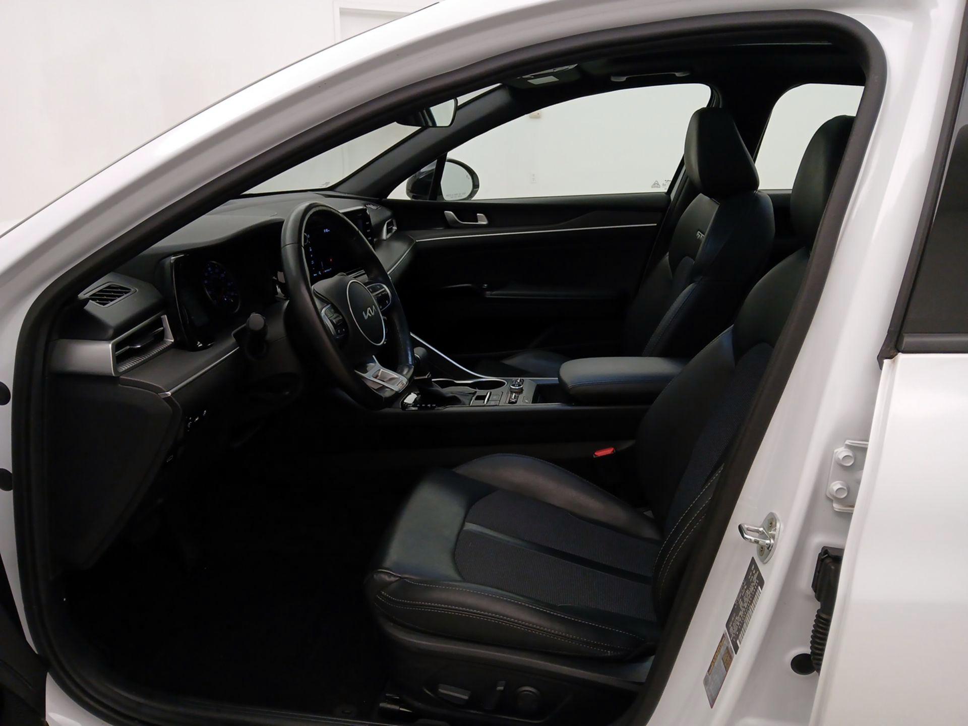 Thumbnail: 2022 Kia K5 - 11