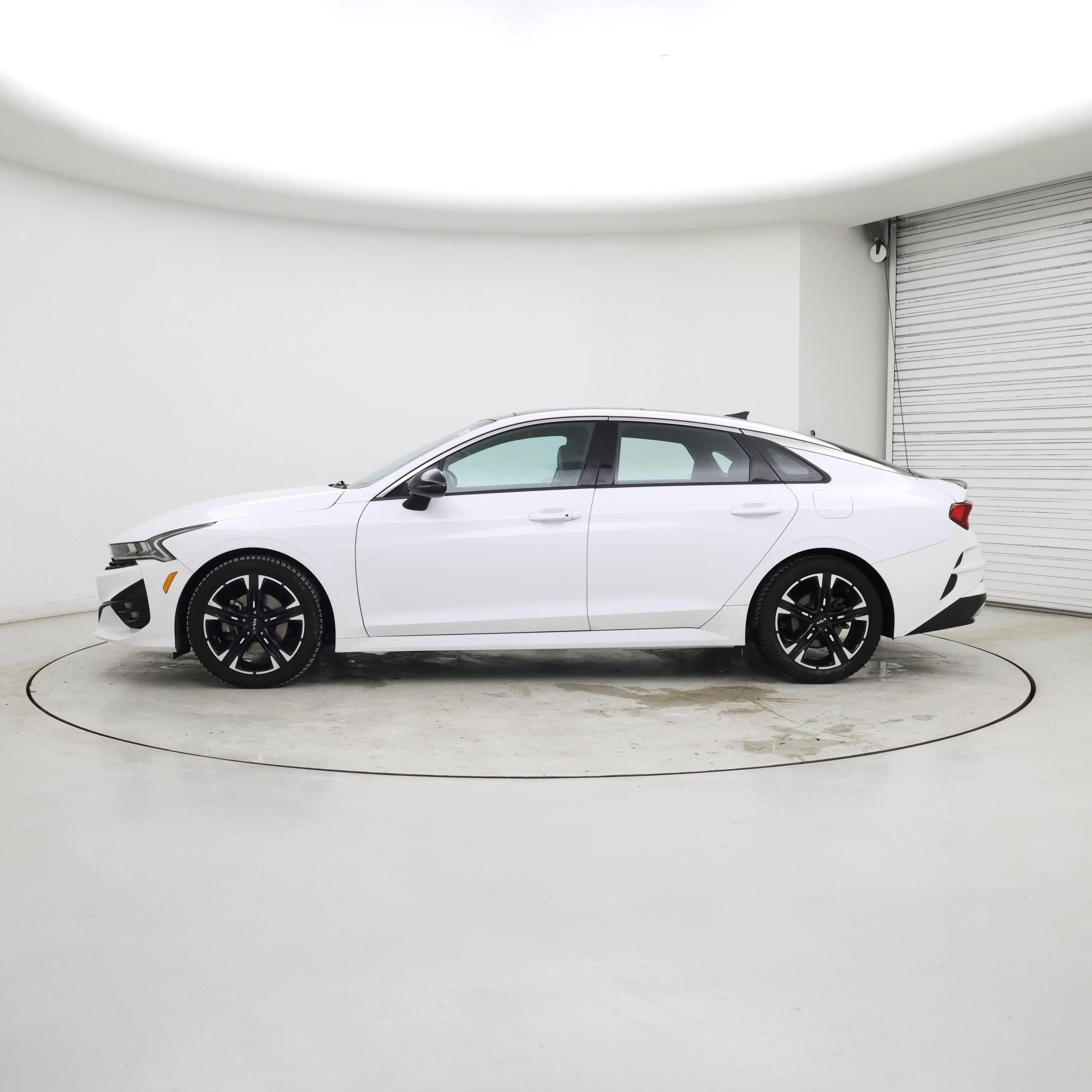 Thumbnail: 2022 Kia K5 - 3