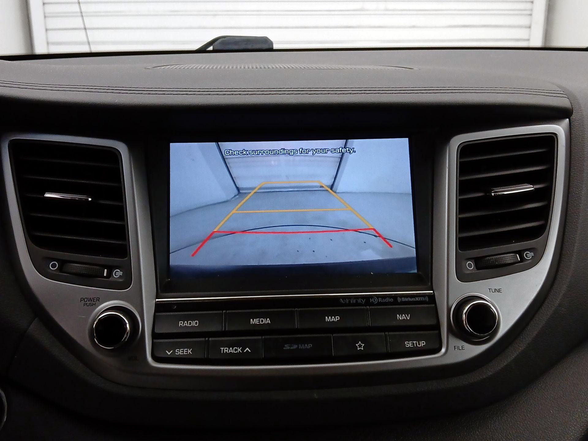 Thumbnail: 2018 Hyundai Tucson - 15