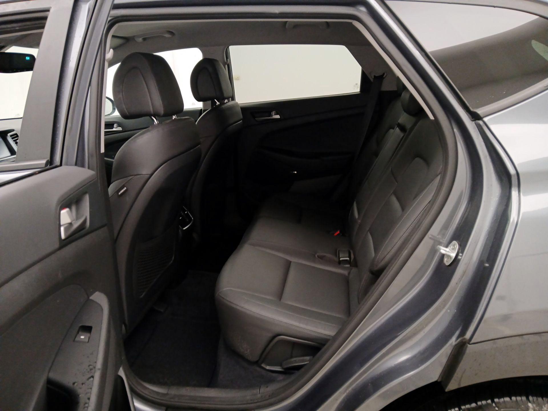 Thumbnail: 2018 Hyundai Tucson - 20