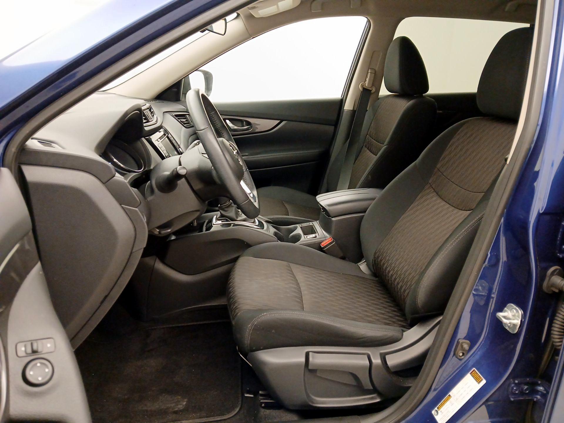 Thumbnail: 2019 Nissan Rogue - 11