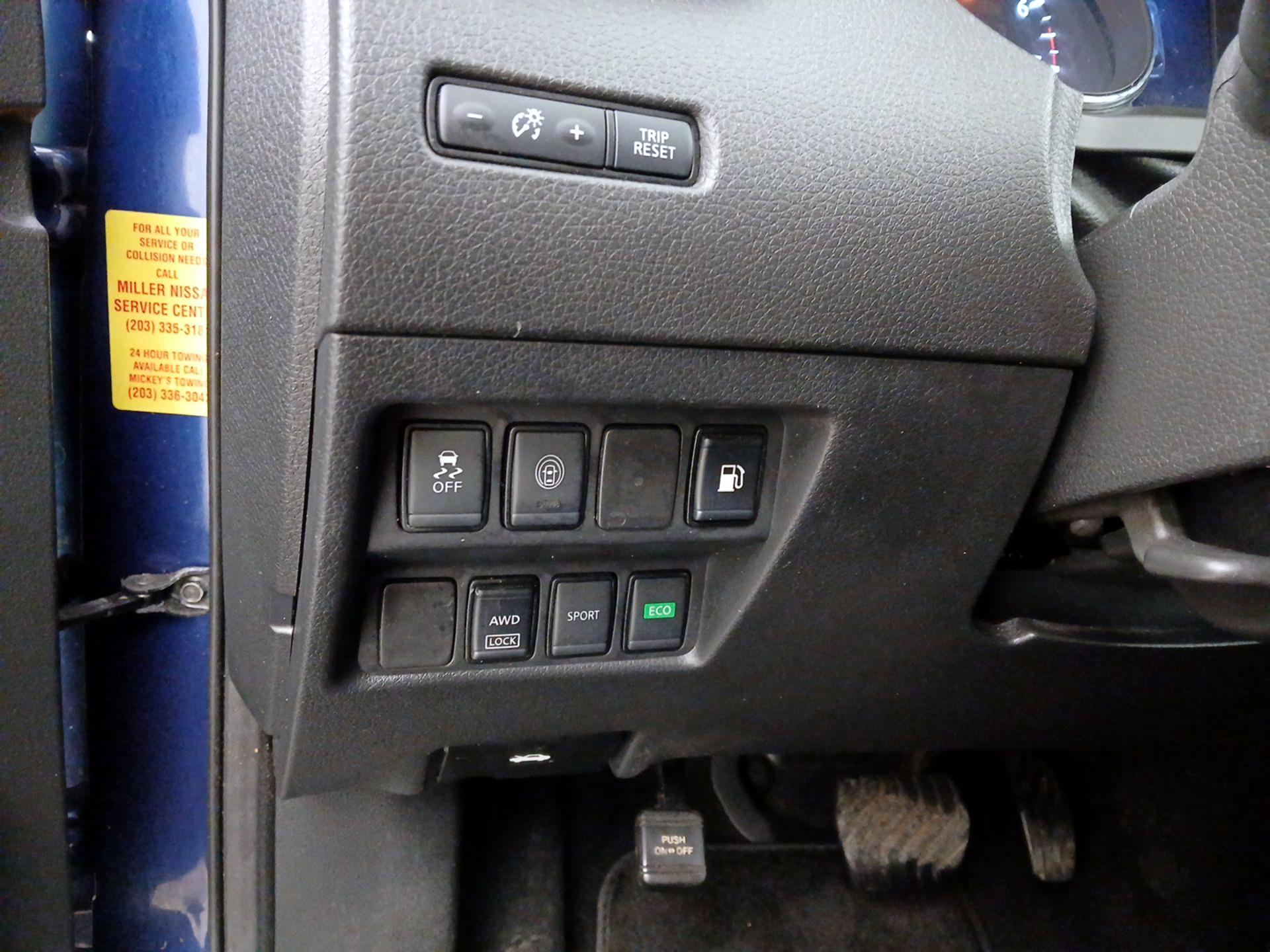 Thumbnail: 2019 Nissan Rogue - 13