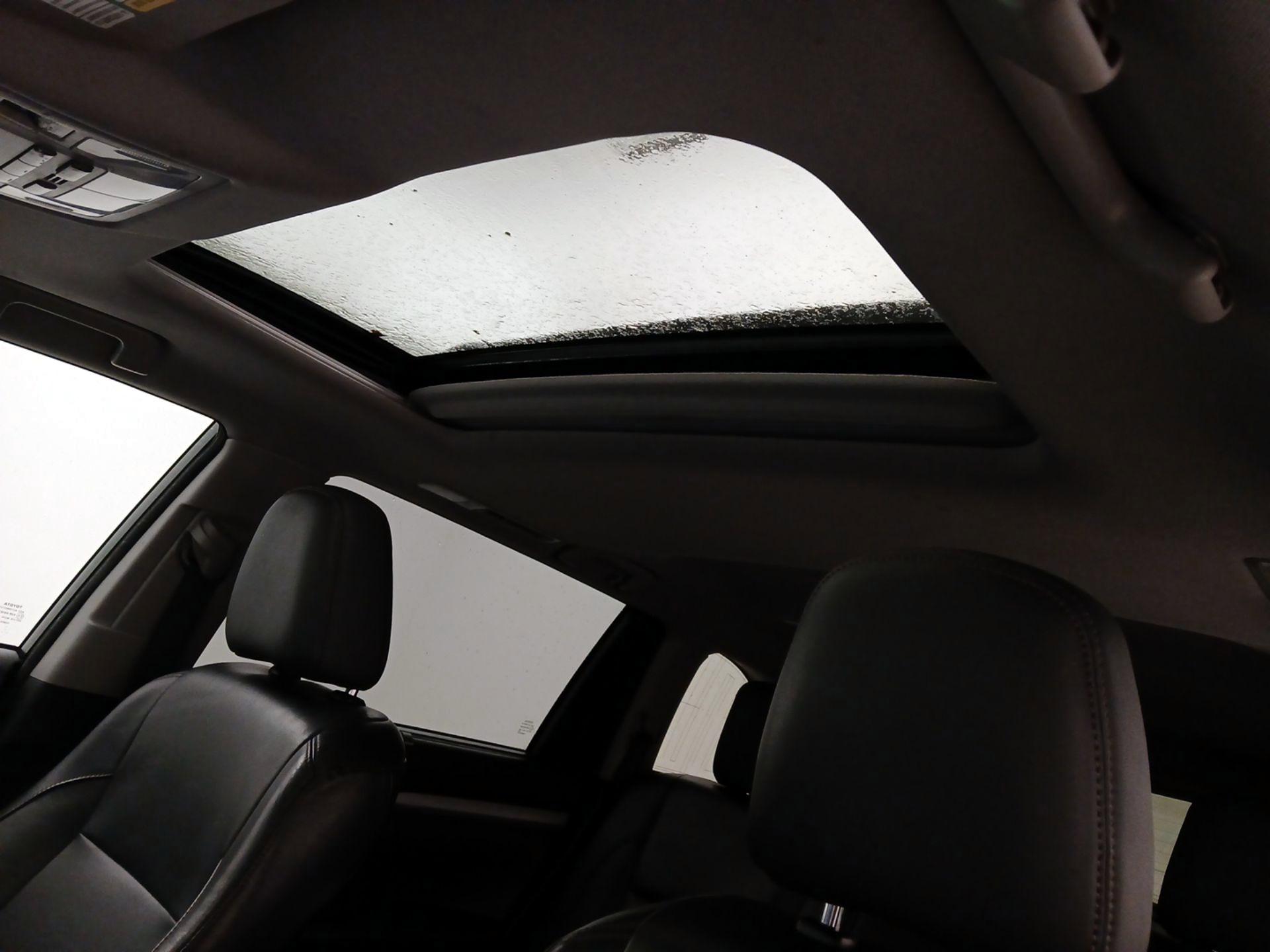 Thumbnail: 2015 Toyota Highlander - 20