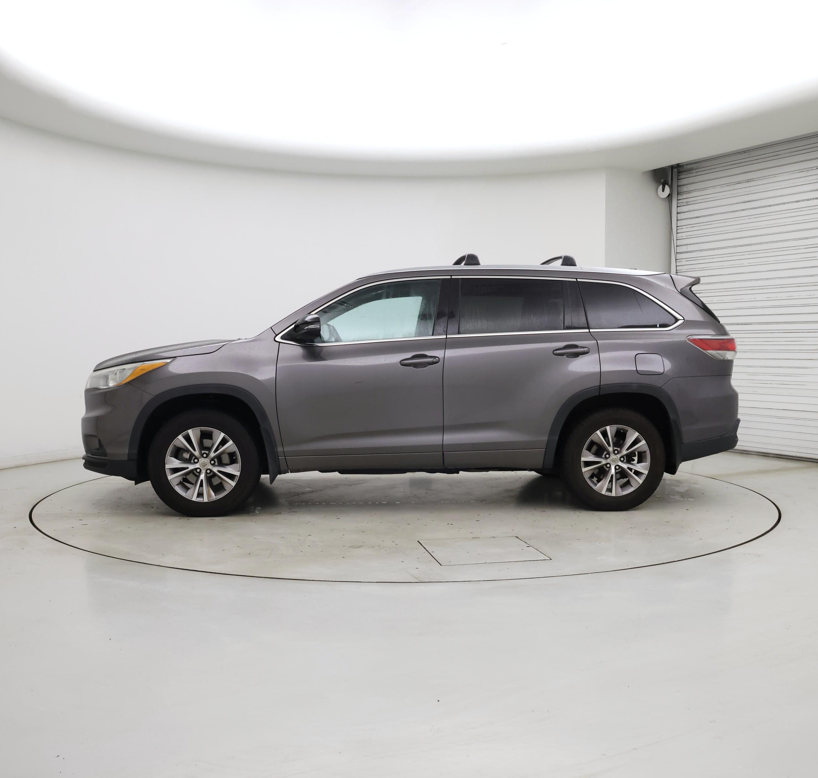Thumbnail: 2015 Toyota Highlander - 3