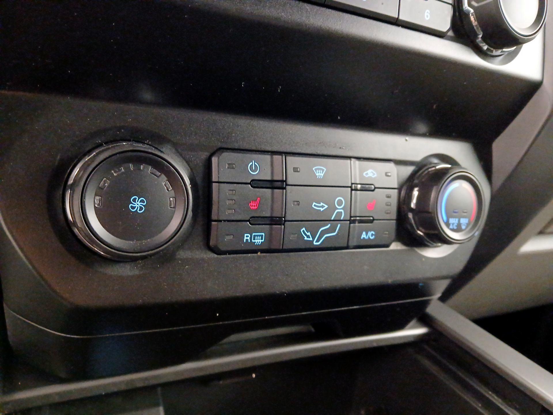 Thumbnail: 2019 Ford F-250 - 16