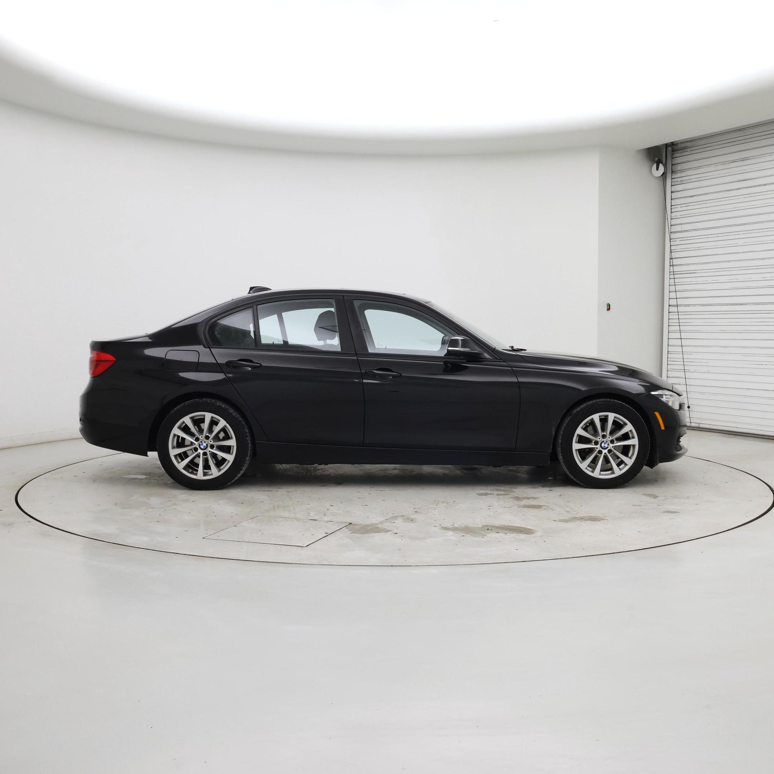 Thumbnail: 2018 BMW 3 Series - 7