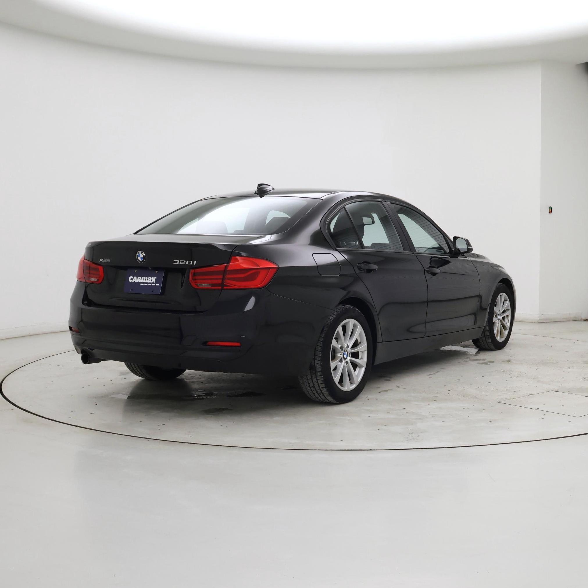 Thumbnail: 2018 BMW 3 Series - 8