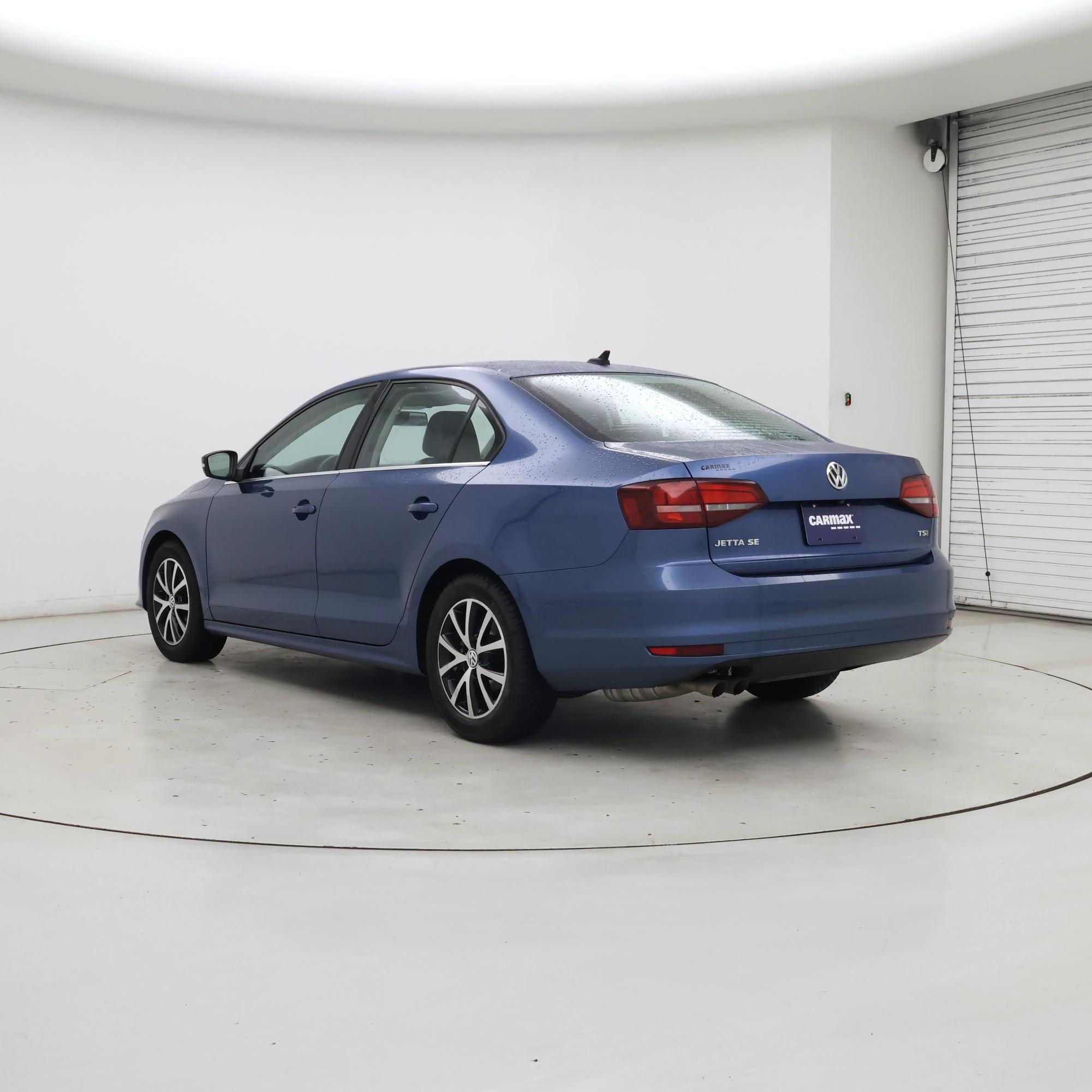 Thumbnail: 2017 Volkswagen Jetta - 2