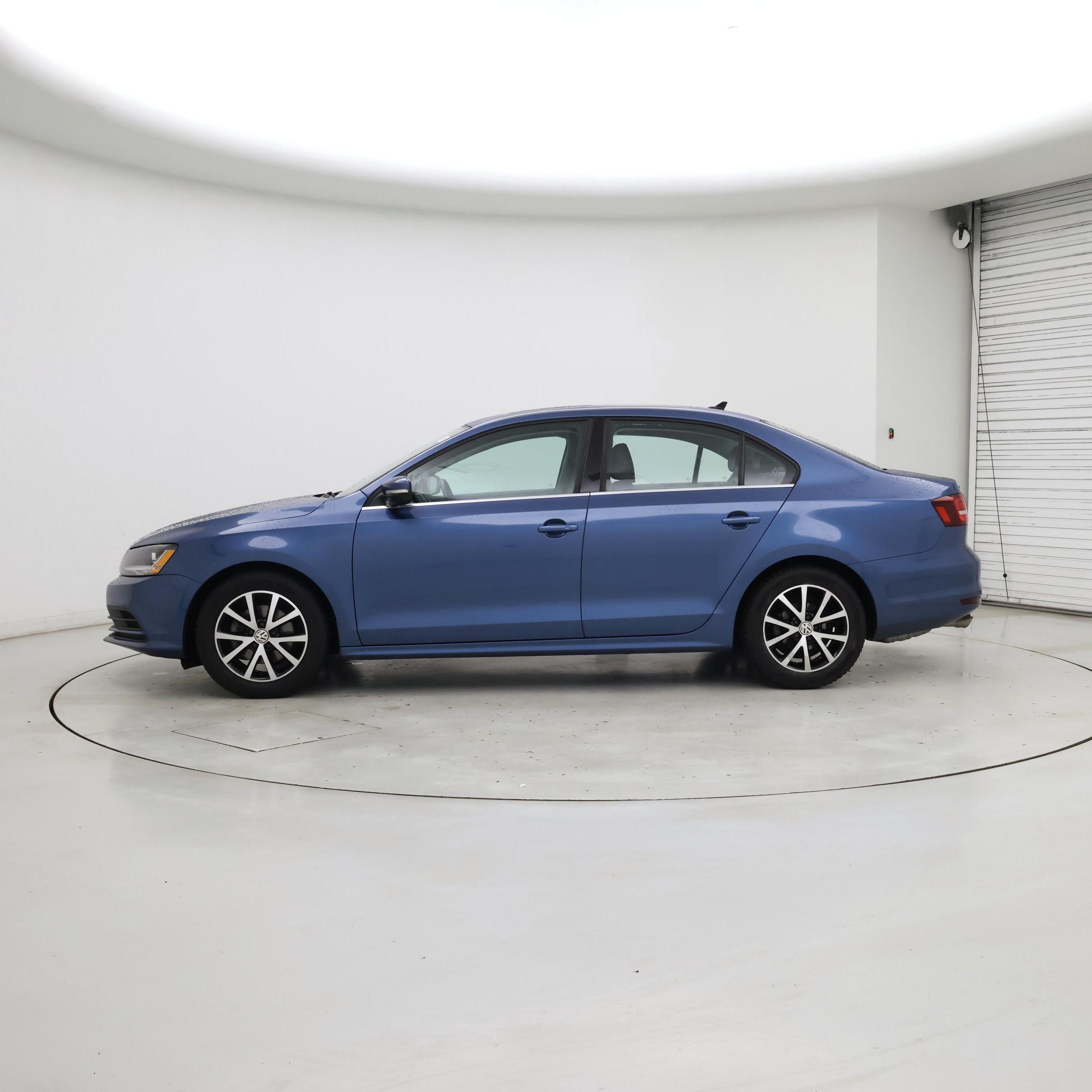 Thumbnail: 2017 Volkswagen Jetta - 3