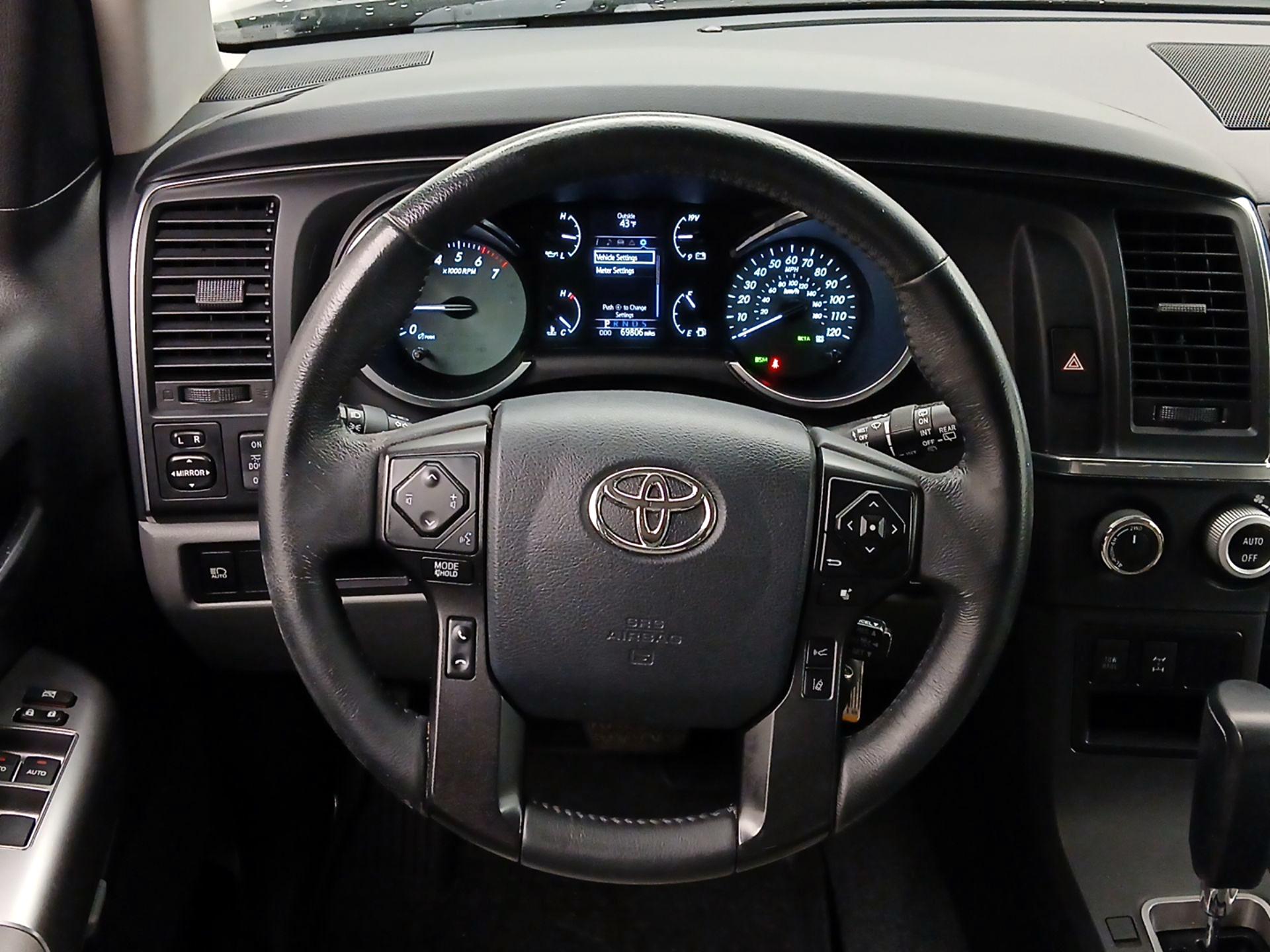 Thumbnail: 2018 Toyota Sequoia - 10