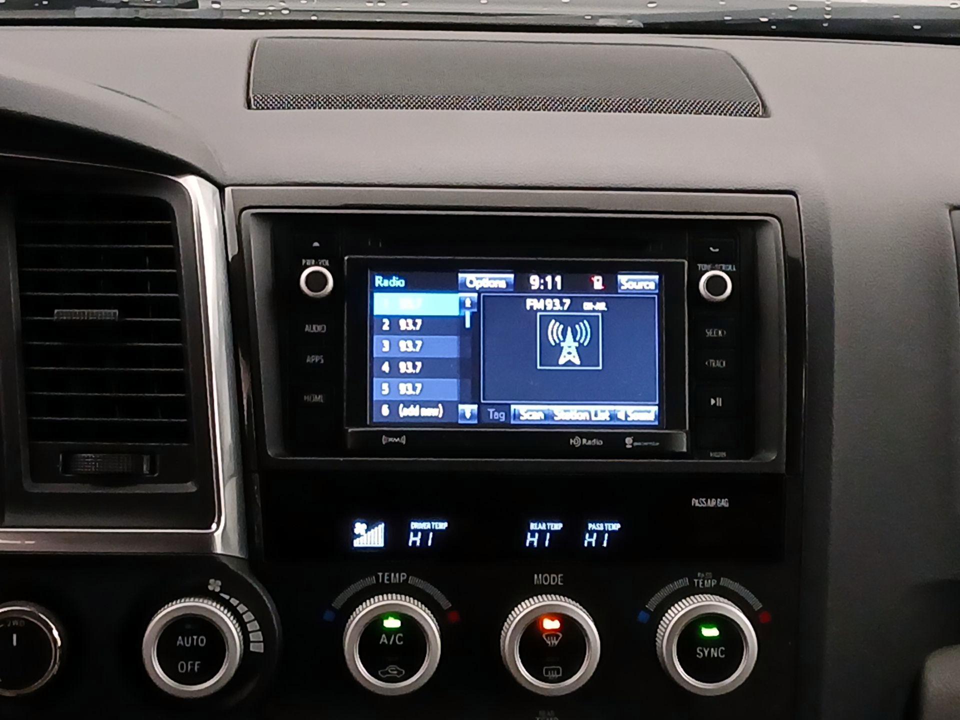 Thumbnail: 2018 Toyota Sequoia - 15