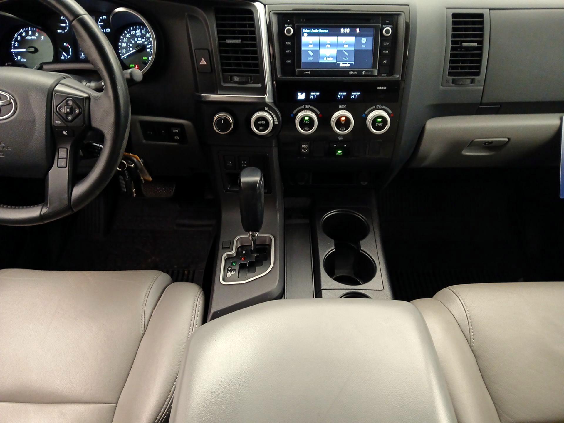 Thumbnail: 2018 Toyota Sequoia - 17