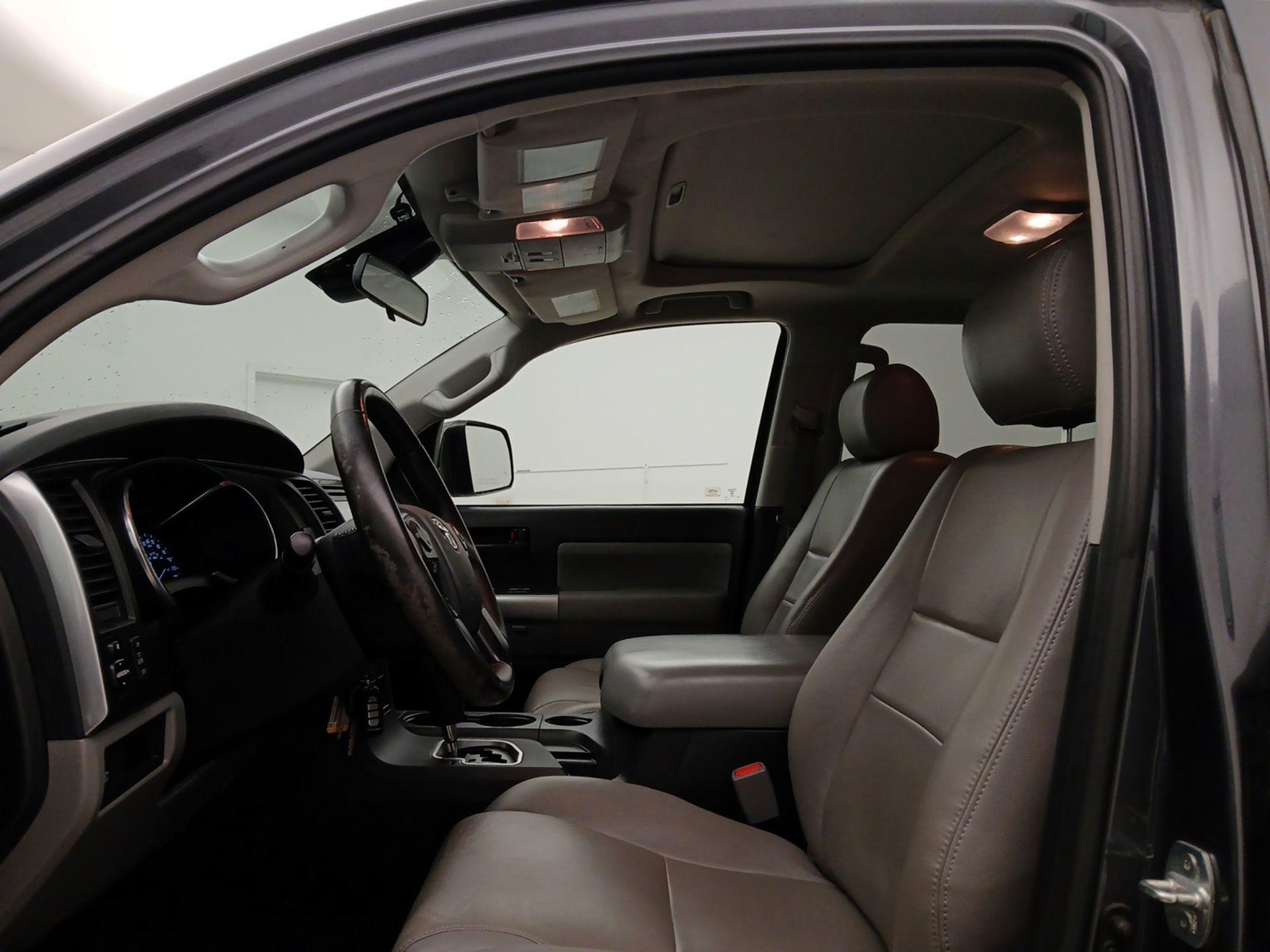 Thumbnail: 2018 Toyota Sequoia - 19