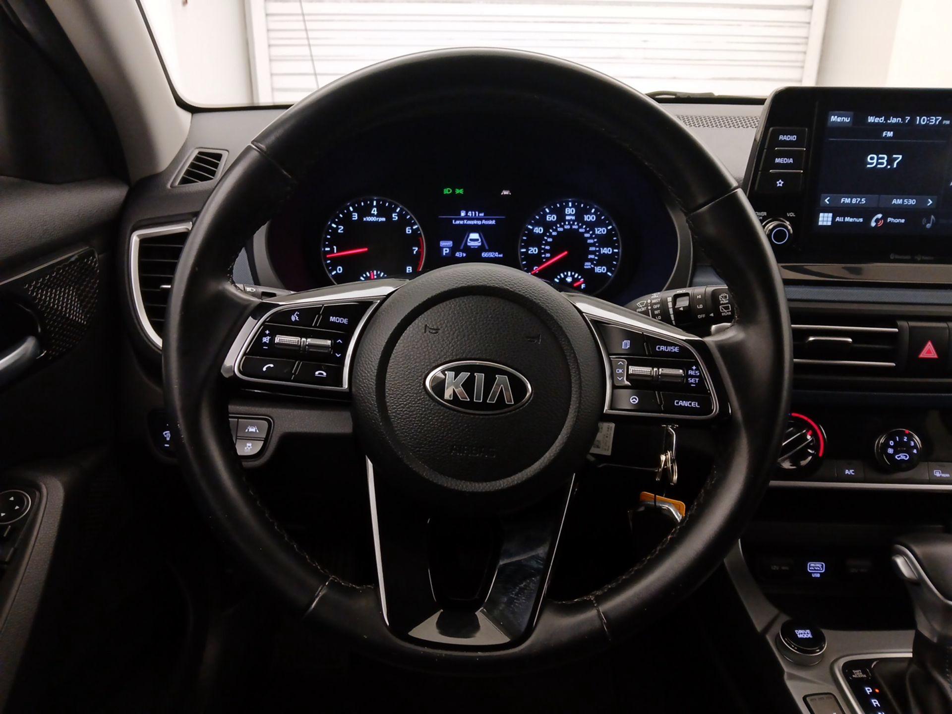 Thumbnail: 2021 Kia Seltos - 10