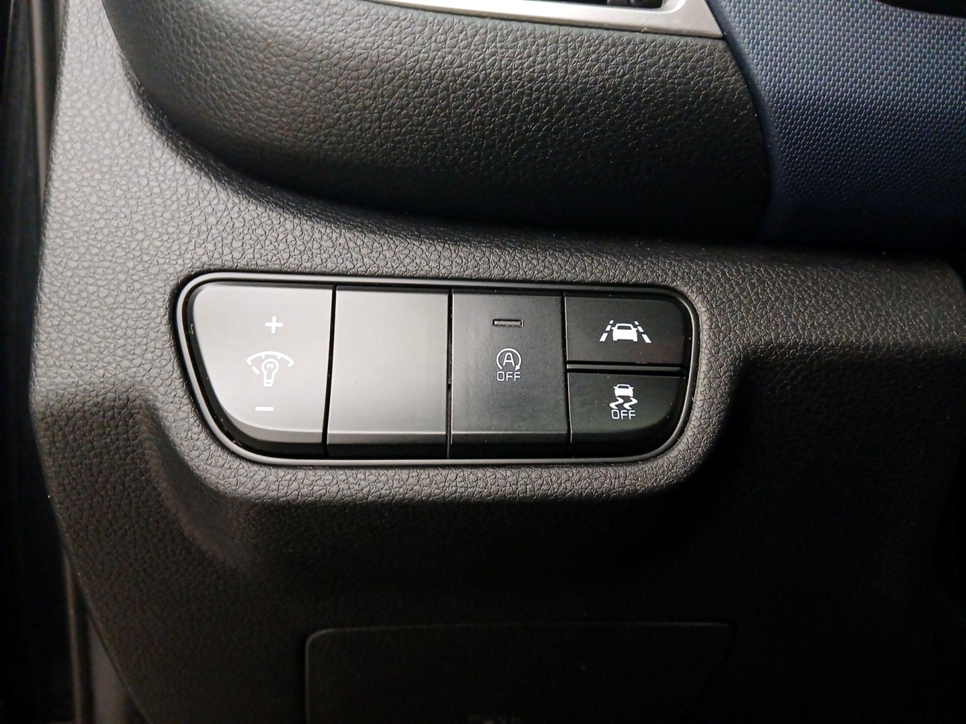 Thumbnail: 2021 Kia Seltos - 13