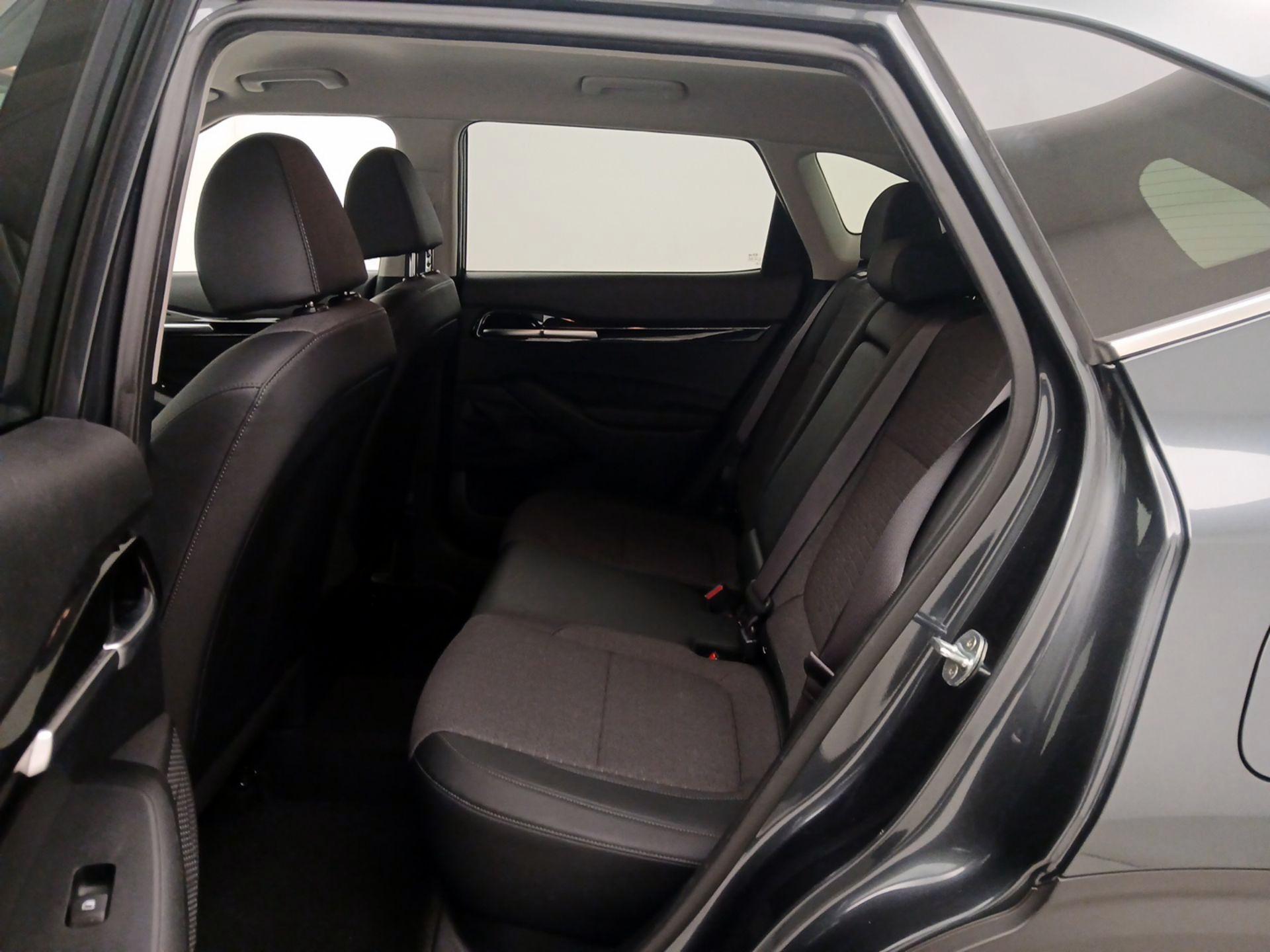 Thumbnail: 2021 Kia Seltos - 19