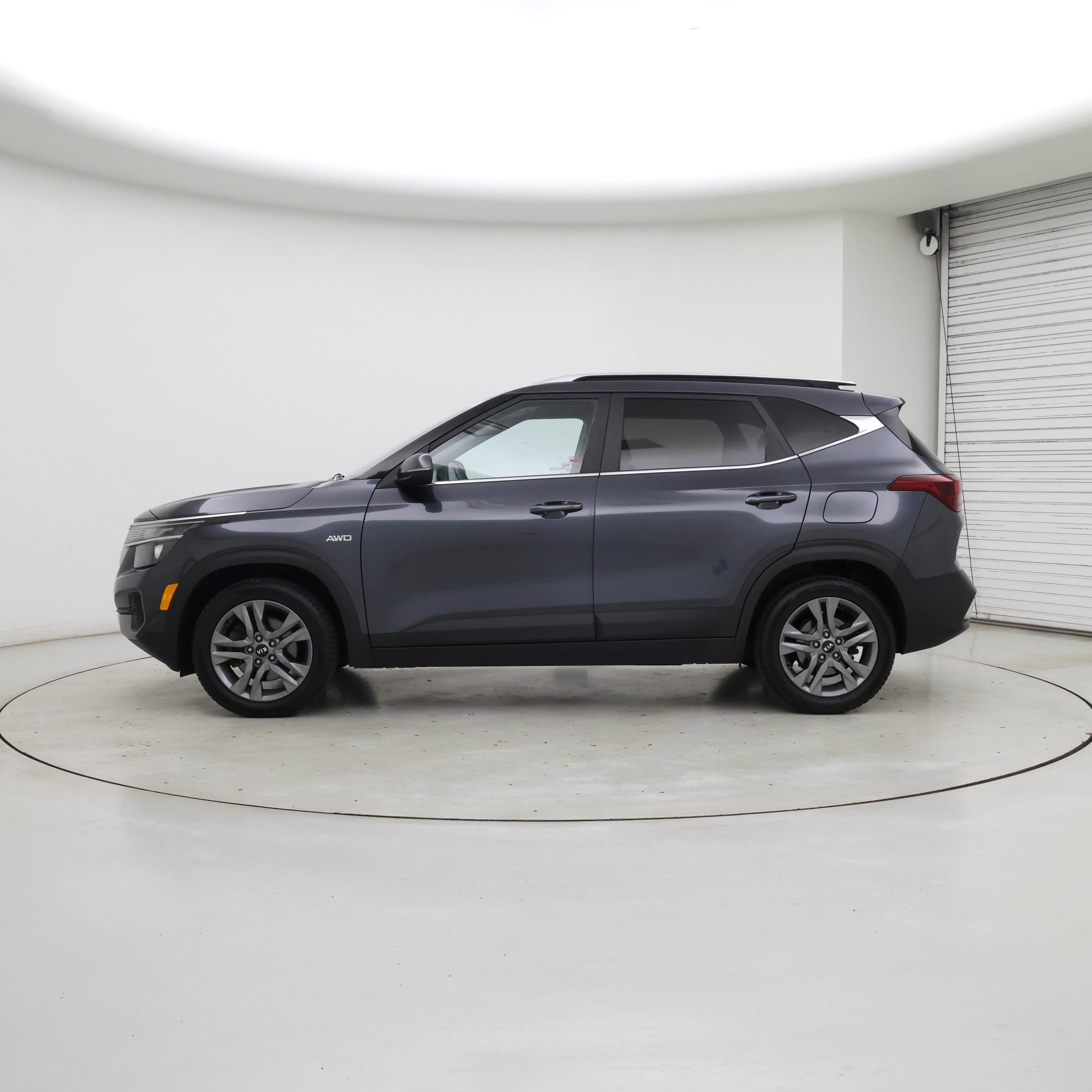 Thumbnail: 2021 Kia Seltos - 3