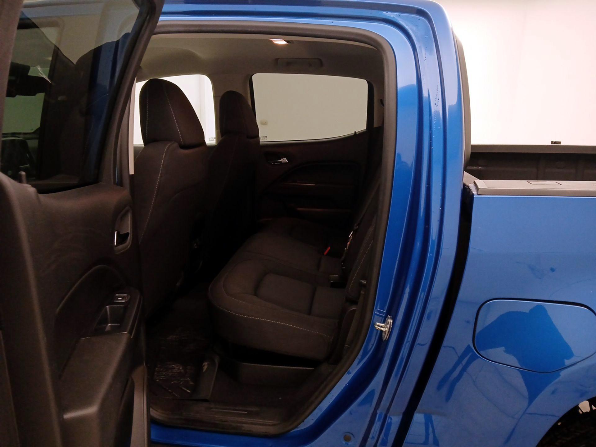 Thumbnail: 2021 Chevrolet Colorado - 20