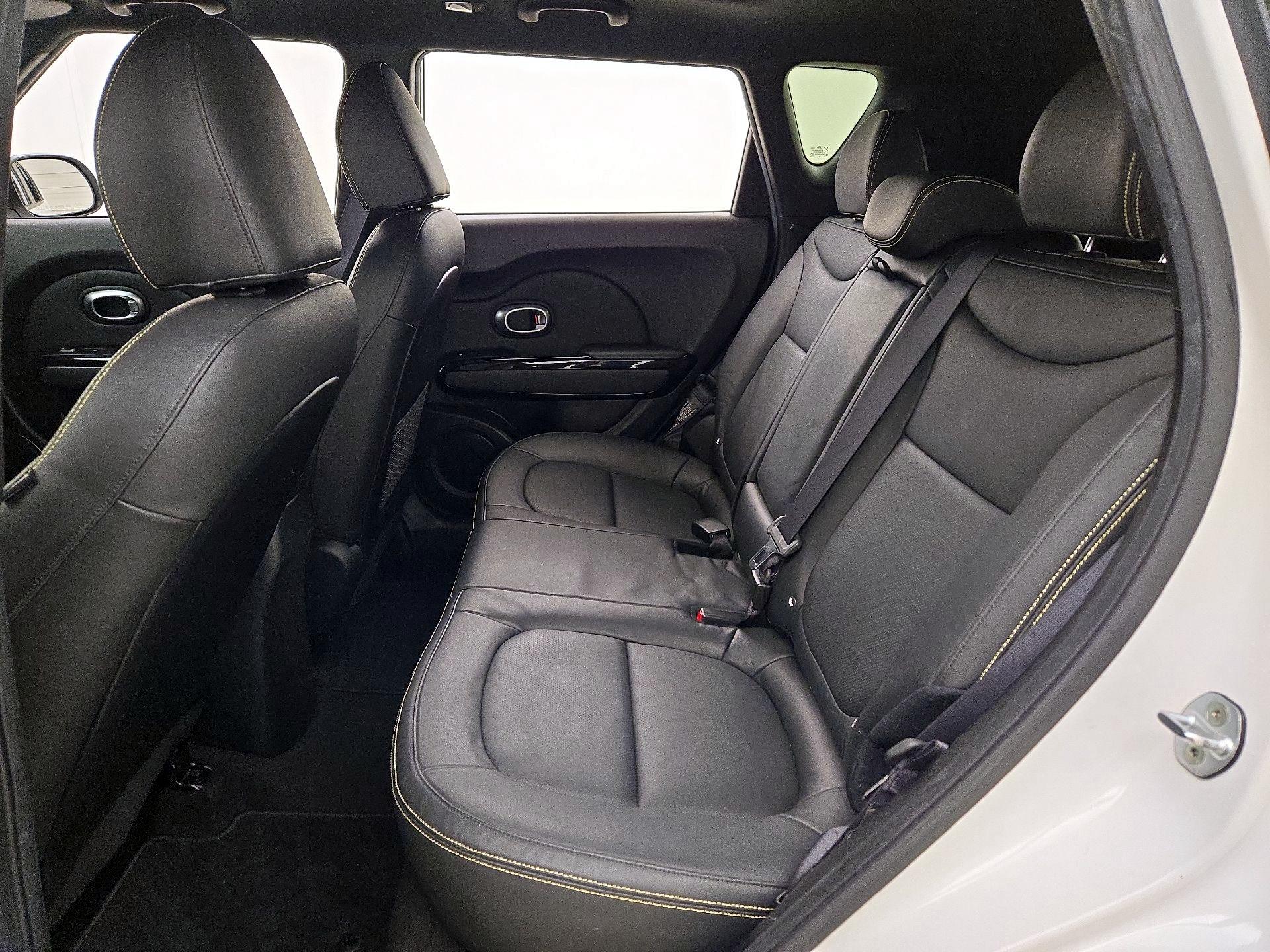 Thumbnail: 2015 Kia Soul - 19