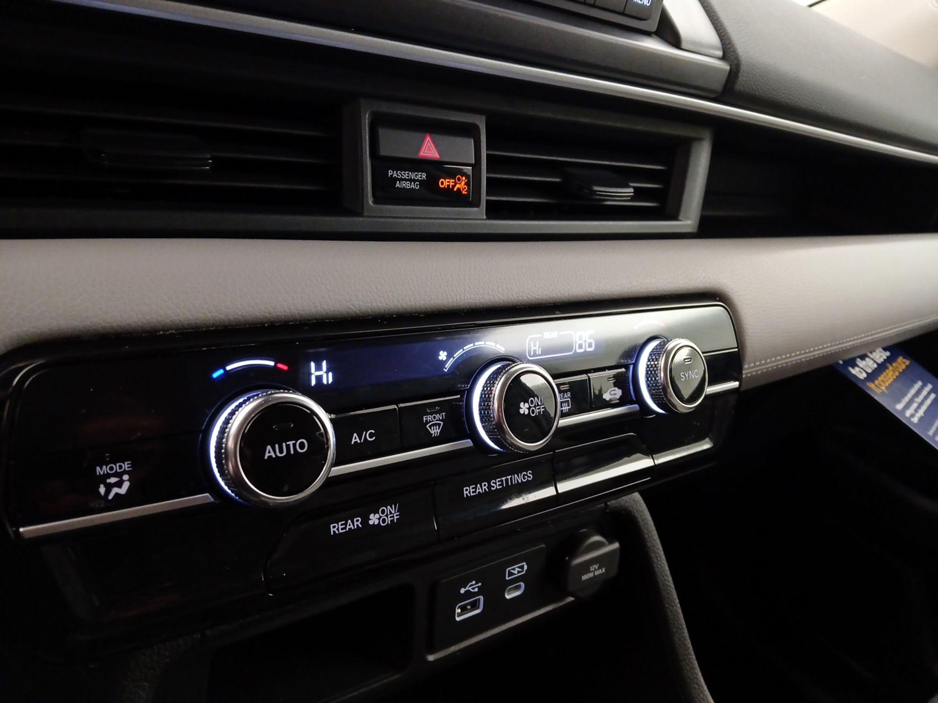 Thumbnail: 2024 Honda Pilot - 16