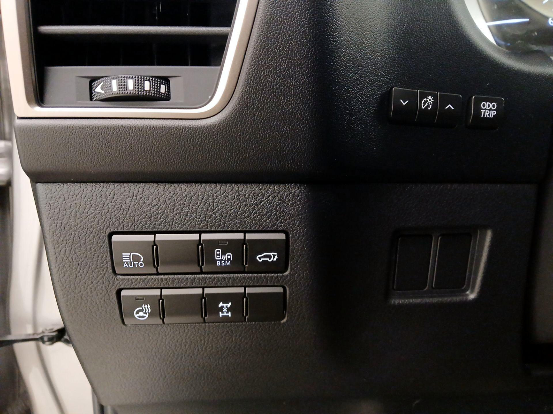 Thumbnail: 2020 Lexus NX - 13