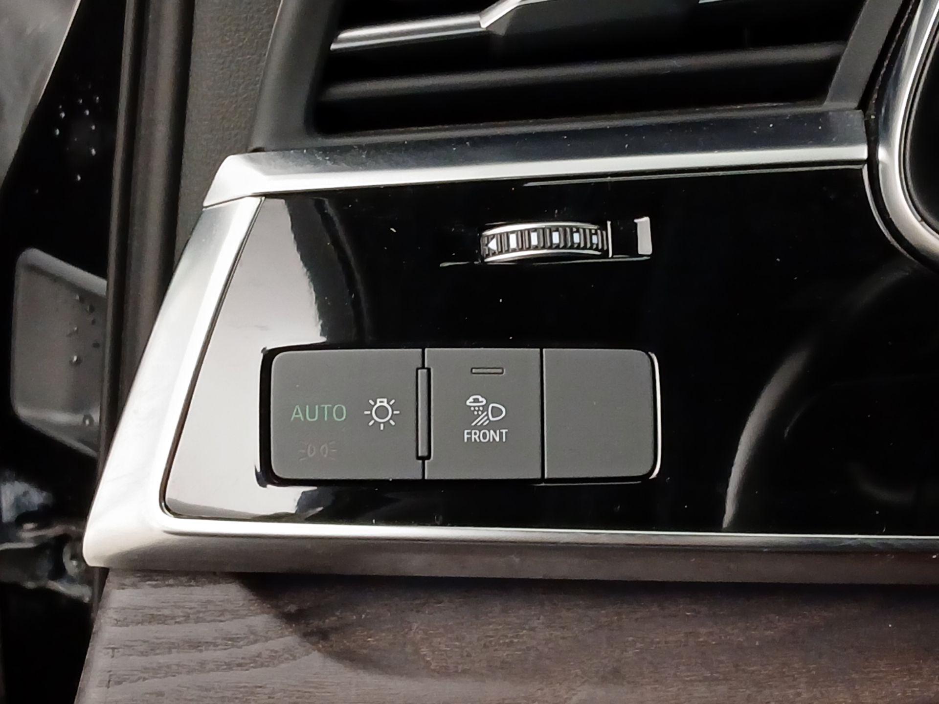 Thumbnail: 2021 Audi Q7 - 13