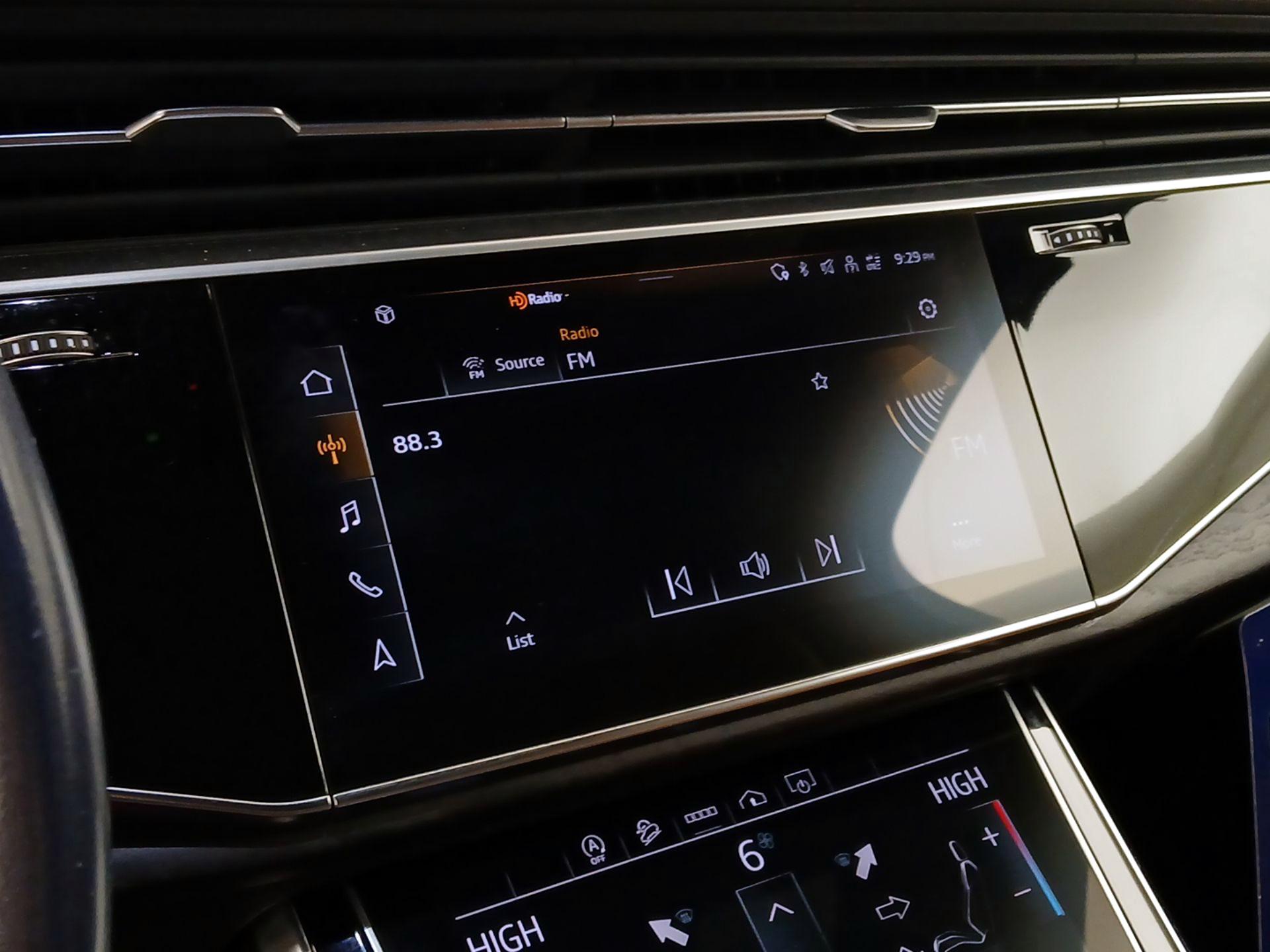 Thumbnail: 2021 Audi Q7 - 16