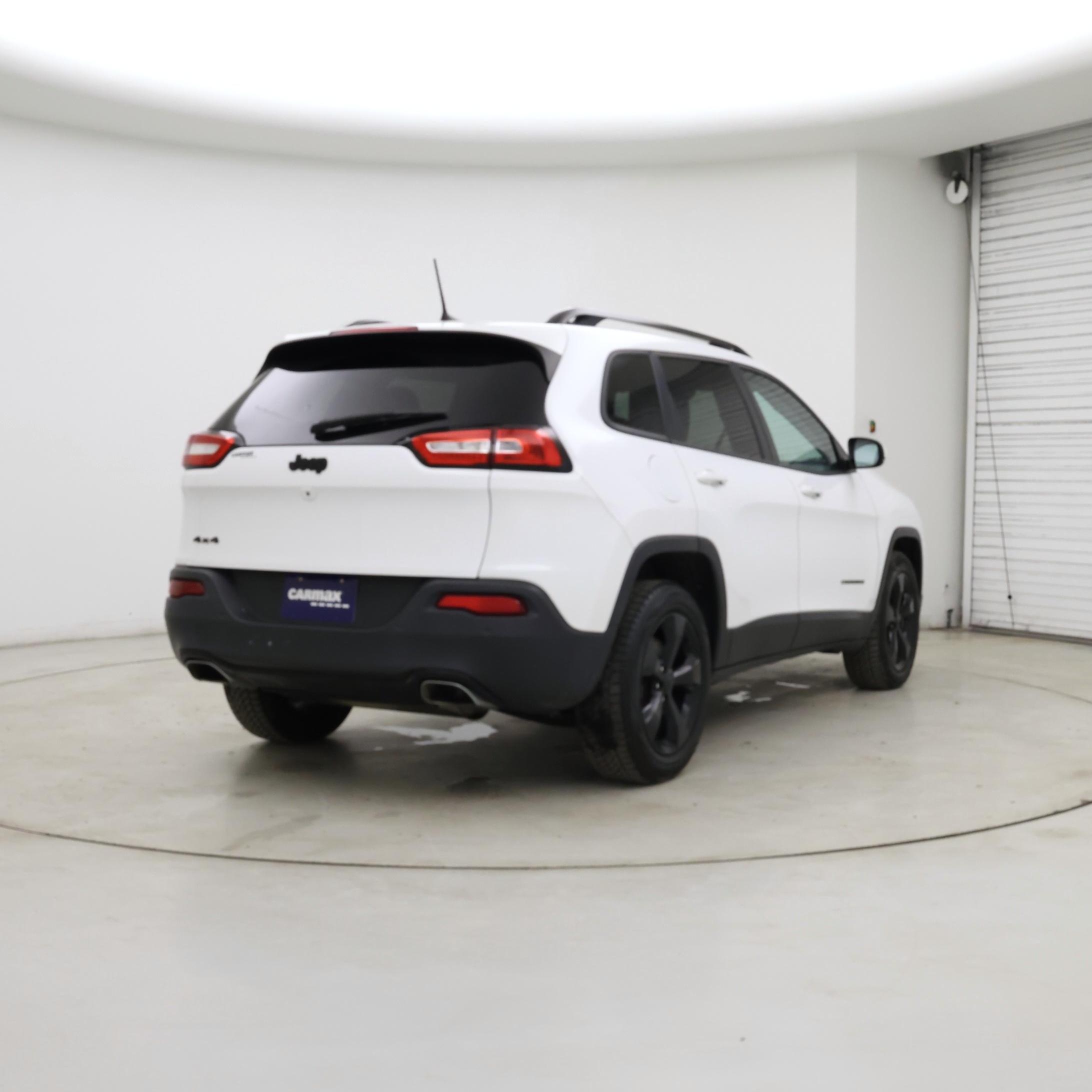 Thumbnail: 2018 Jeep Cherokee - 8