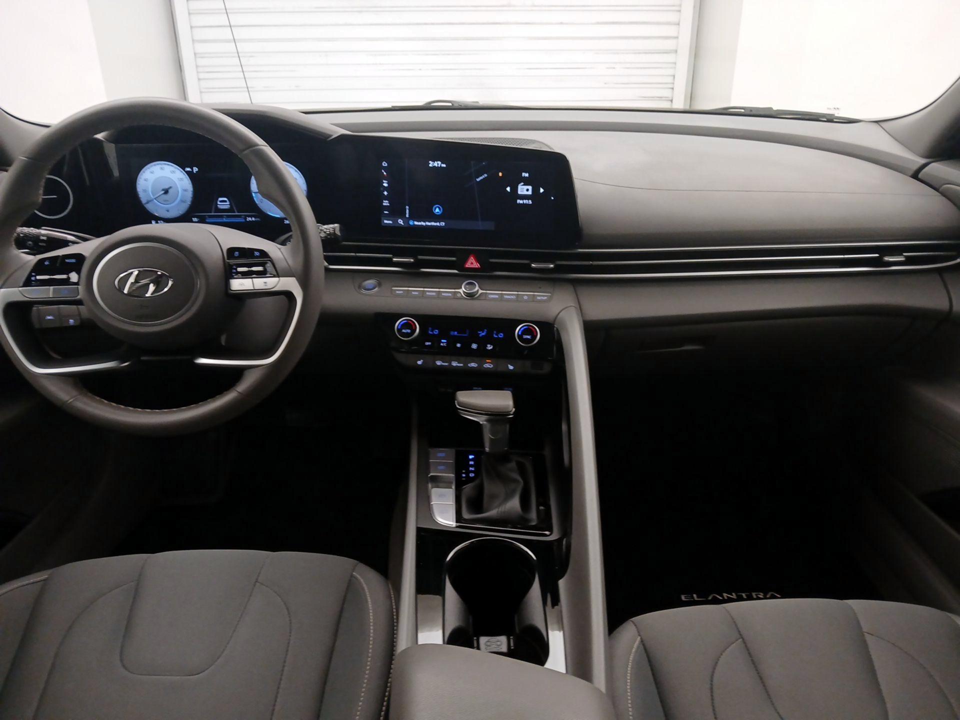 Thumbnail: 2023 Hyundai Elantra - 9