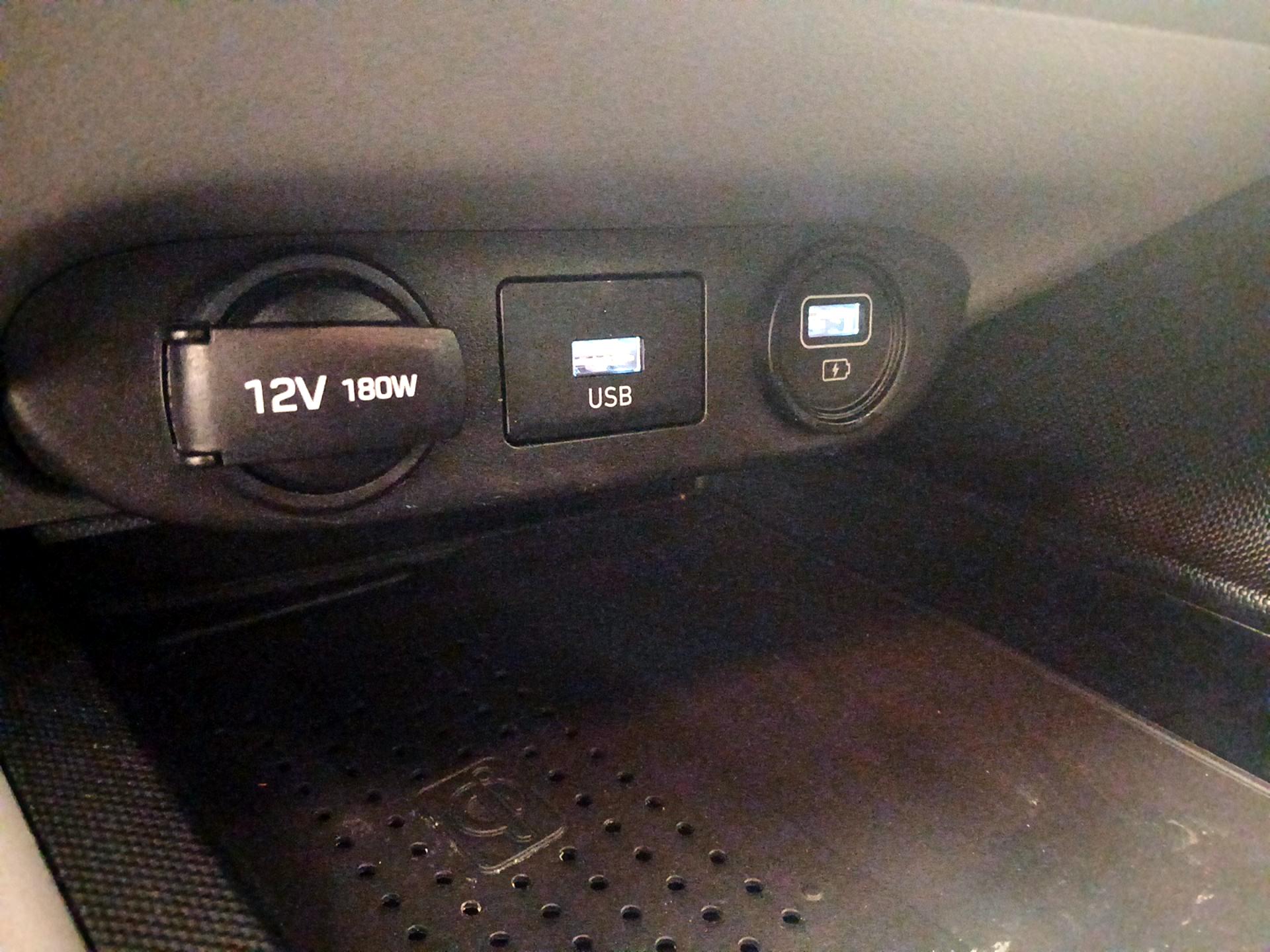 Thumbnail: 2023 Hyundai Elantra - 19