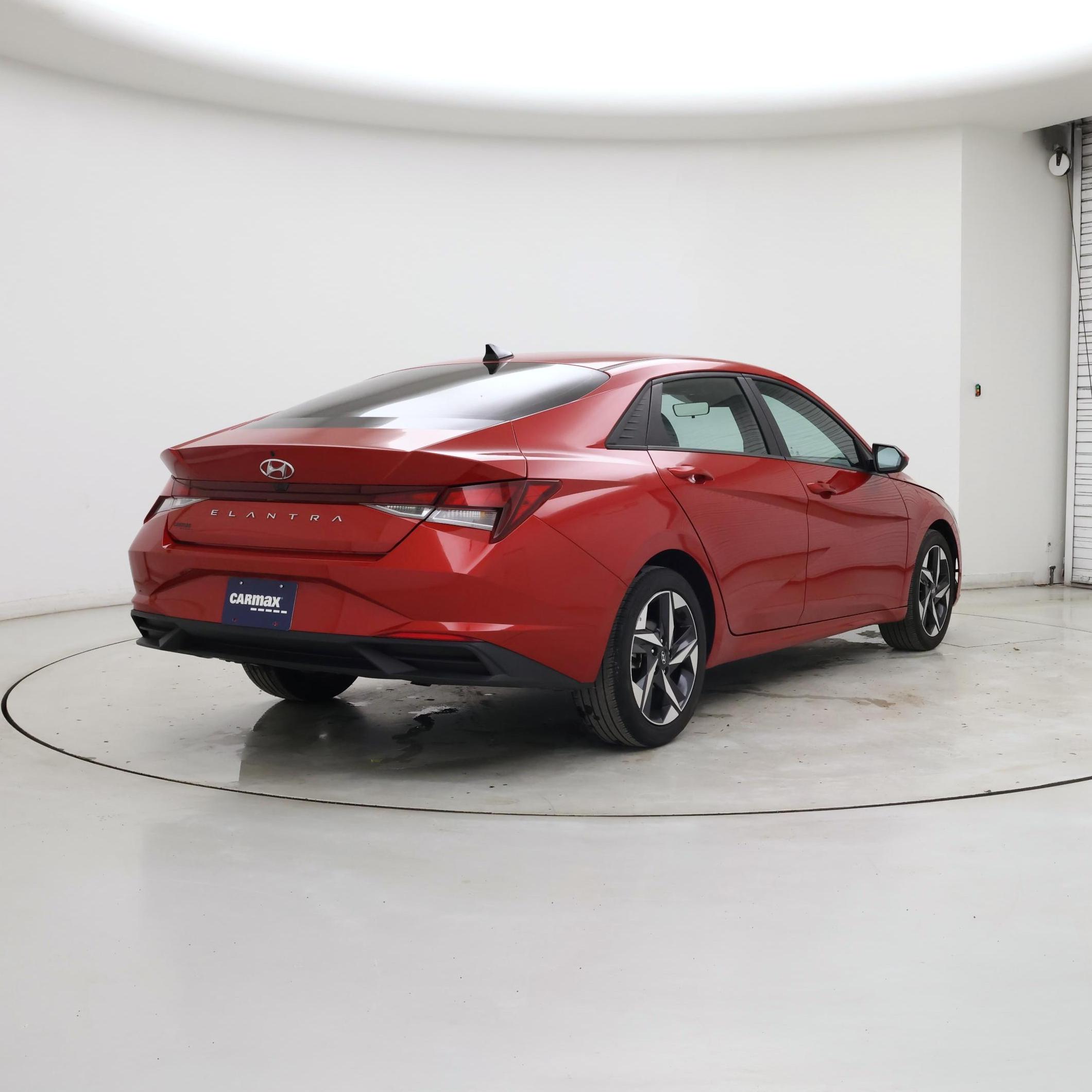 Thumbnail: 2023 Hyundai Elantra - 8