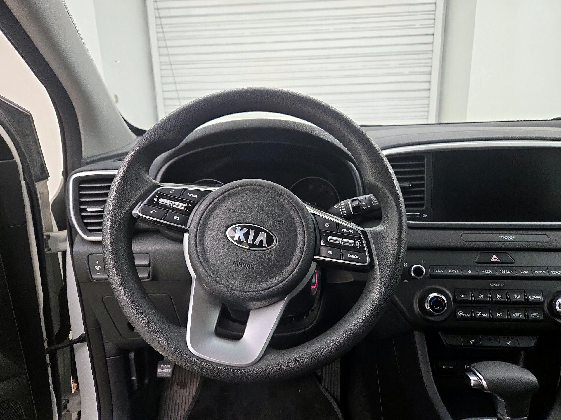 Thumbnail: 2020 Kia Sportage - 10