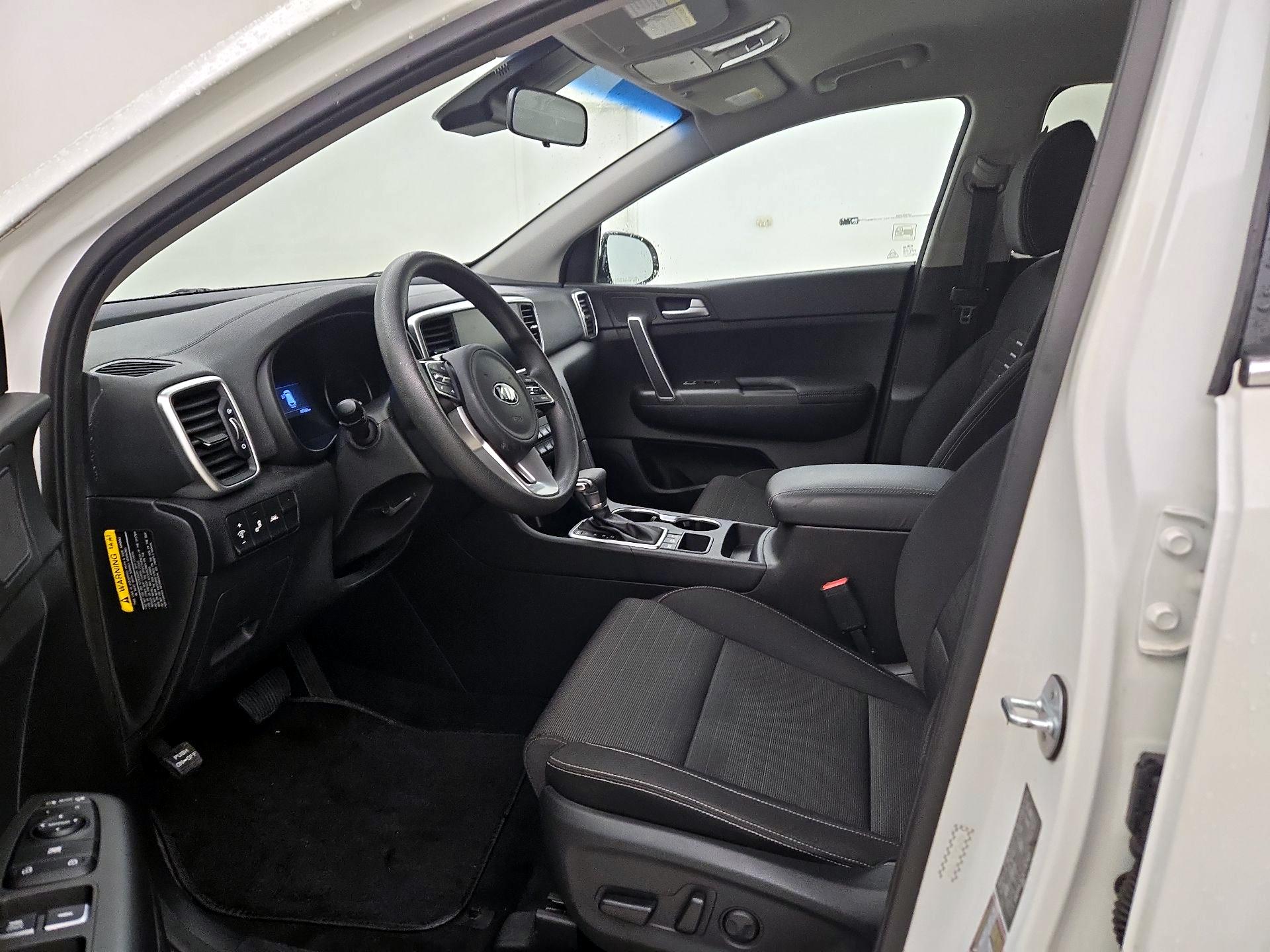 Thumbnail: 2020 Kia Sportage - 11