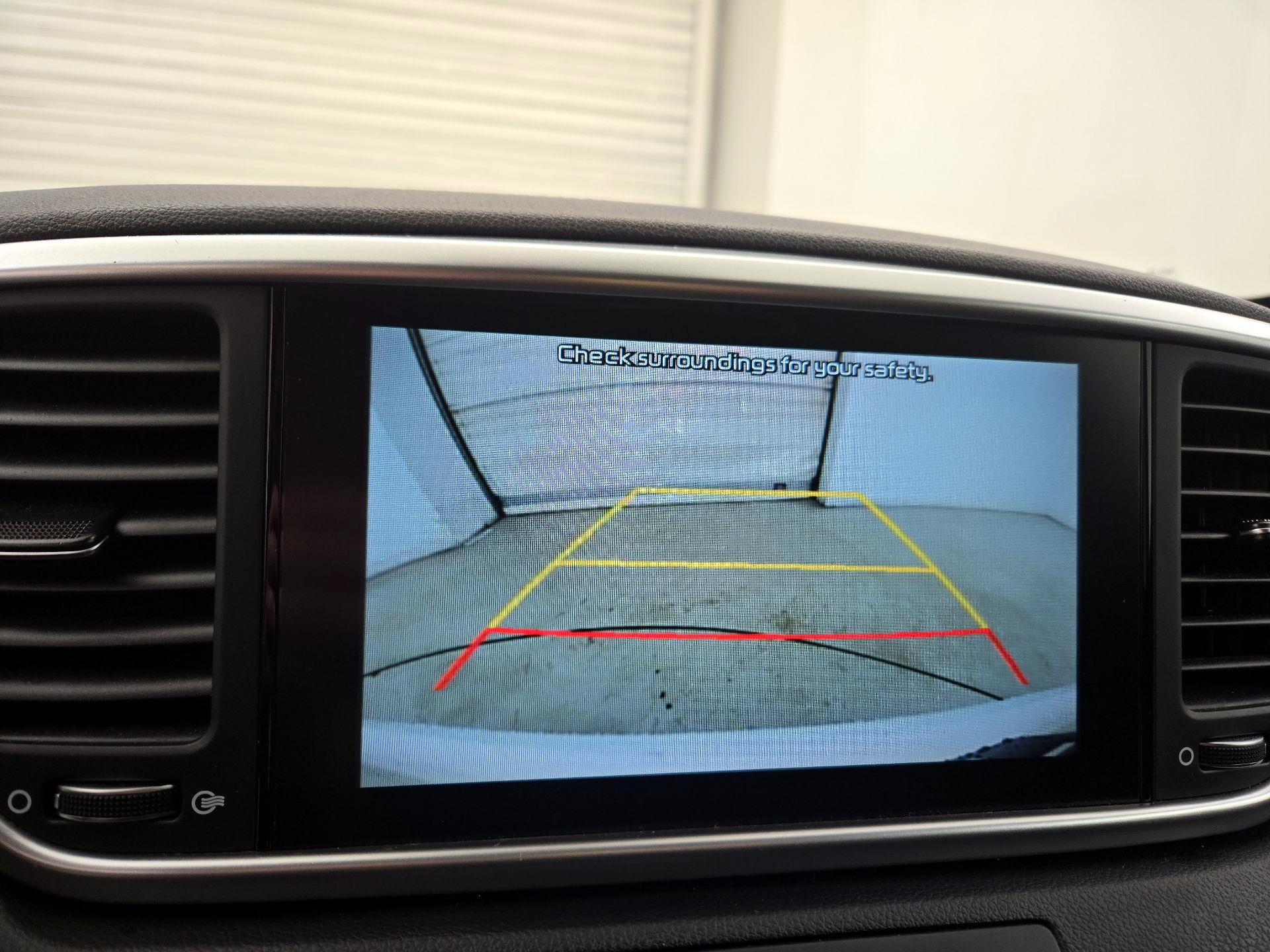 Thumbnail: 2020 Kia Sportage - 14