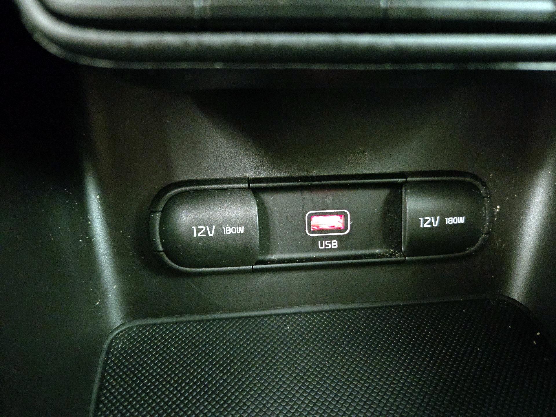 Thumbnail: 2020 Kia Sportage - 18