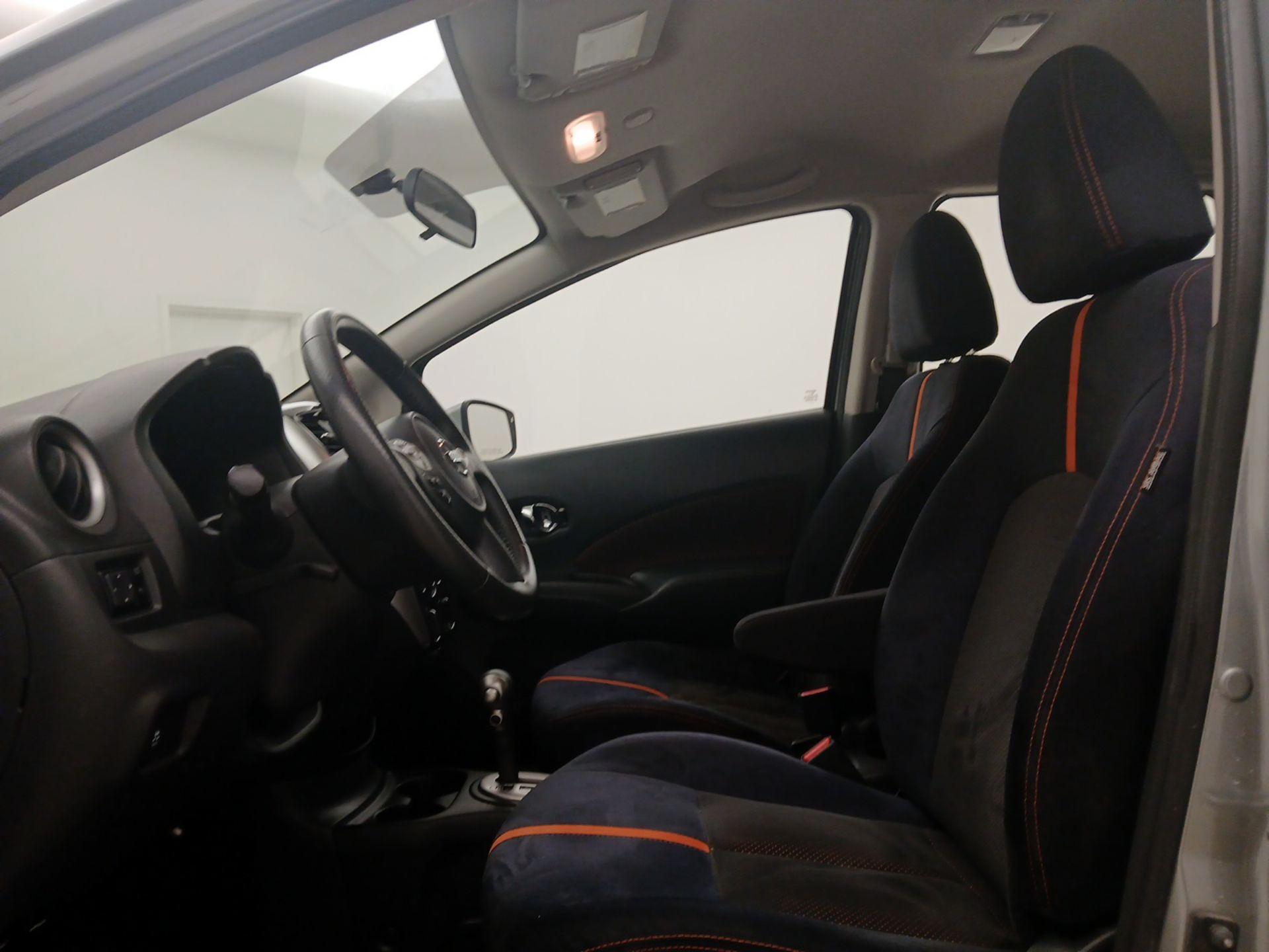 Thumbnail: 2015 Nissan Versa Note - 11