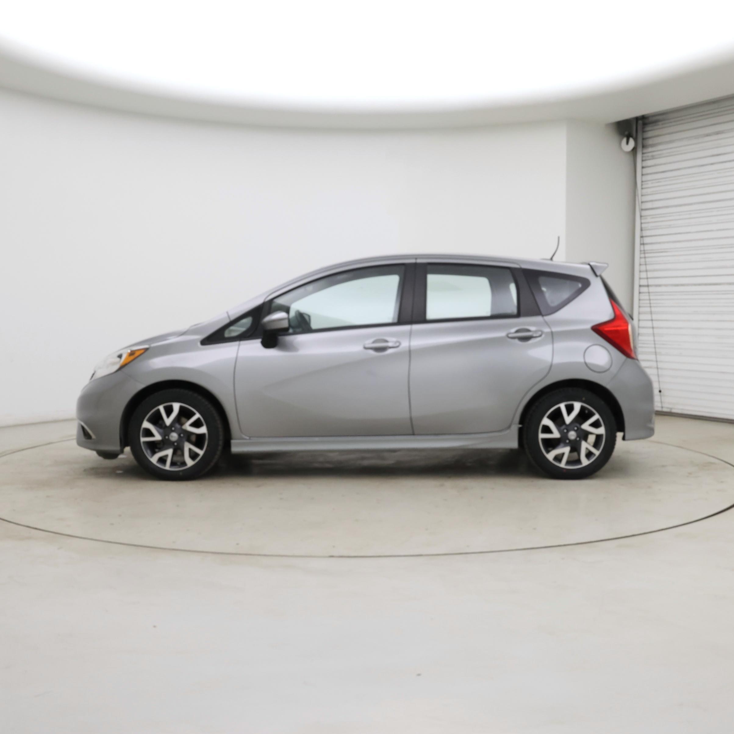 Thumbnail: 2015 Nissan Versa Note - 3