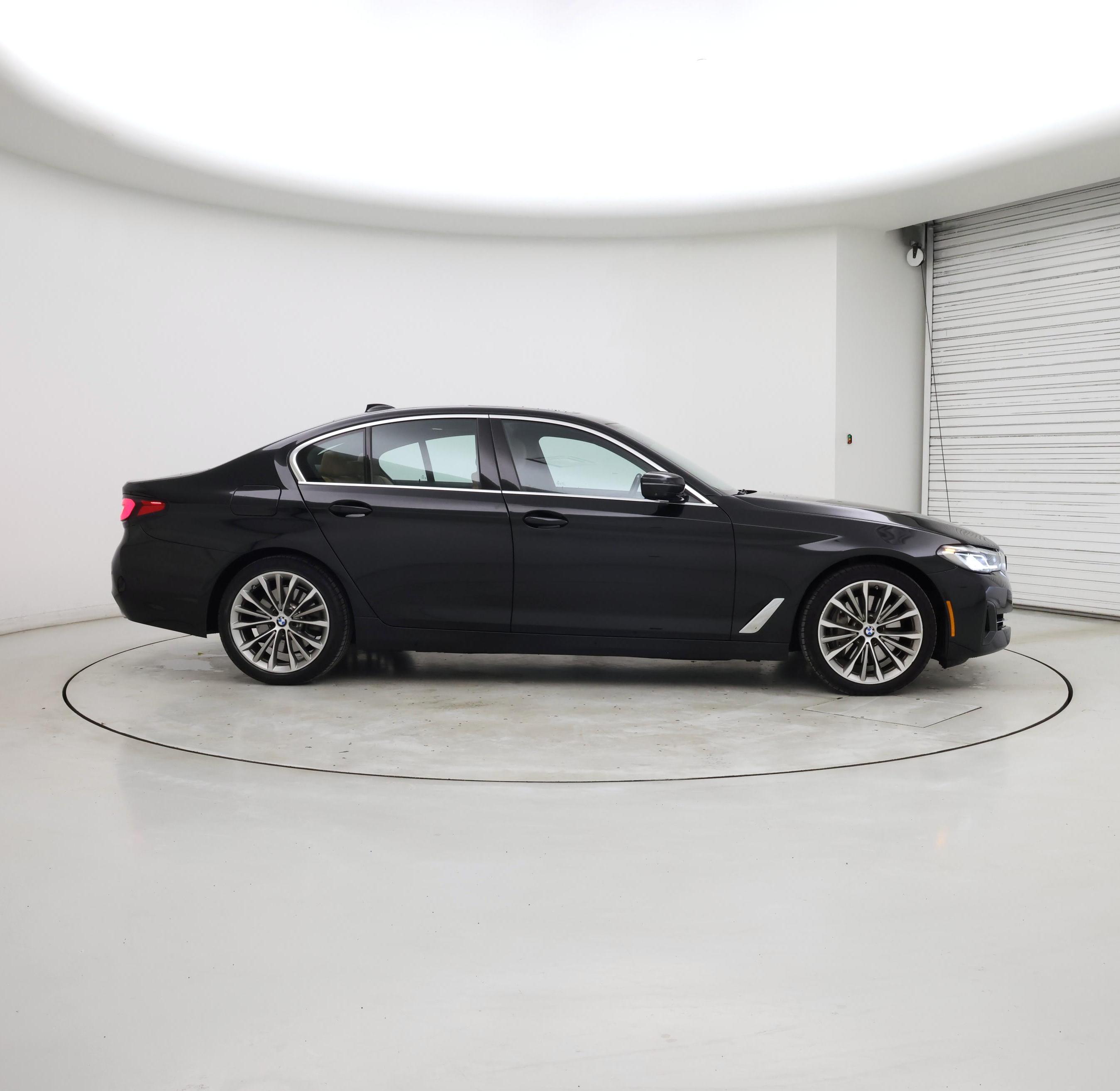 Thumbnail: 2021 BMW 5 Series - 7