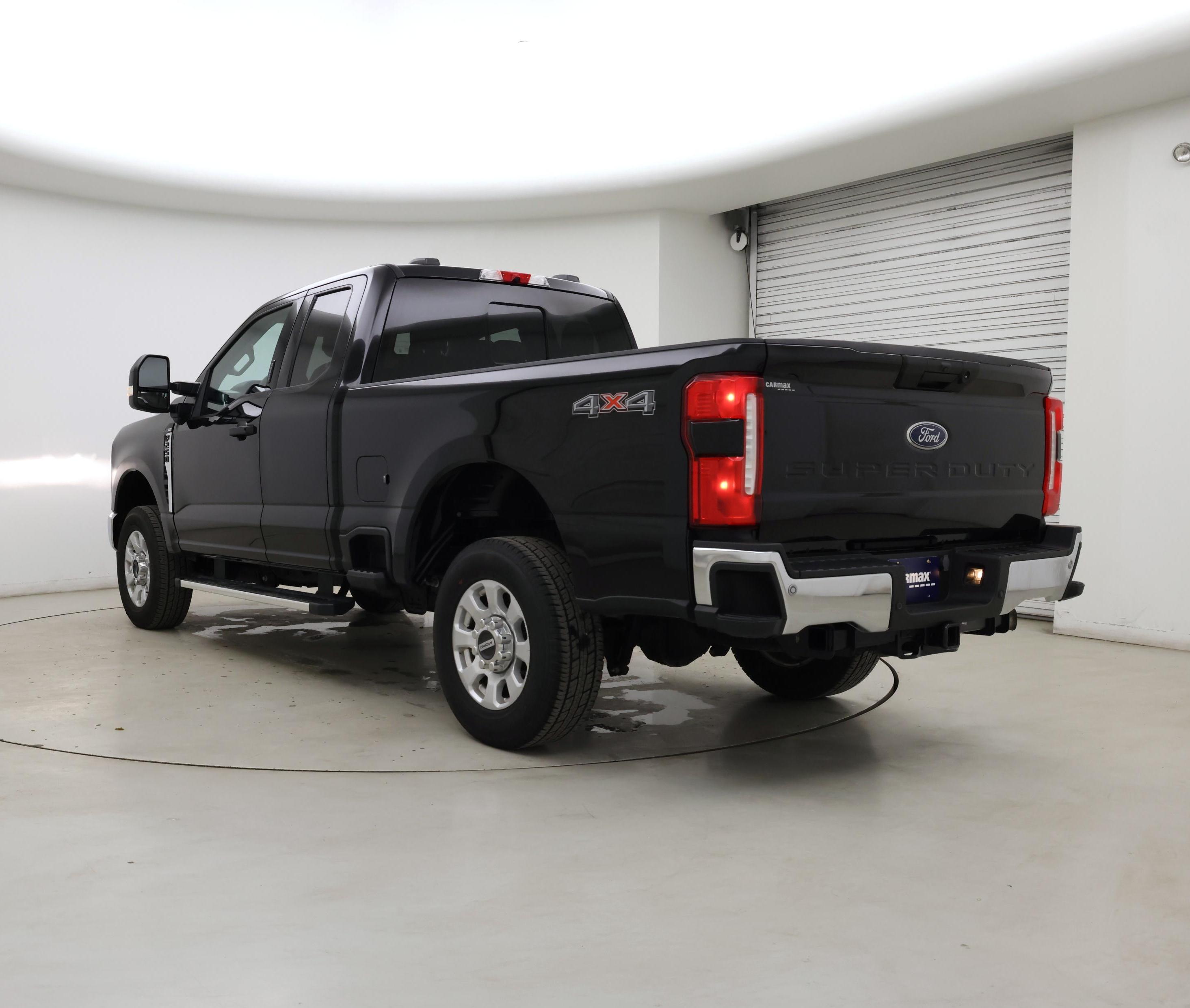 Thumbnail: 2023 Ford F-250 - 2