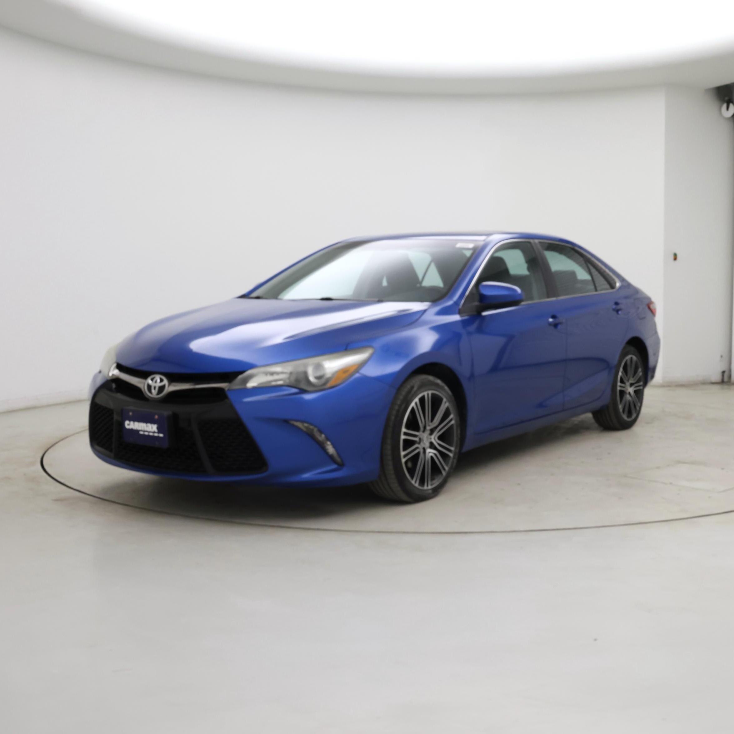 Thumbnail: 2016 Toyota Camry - 4