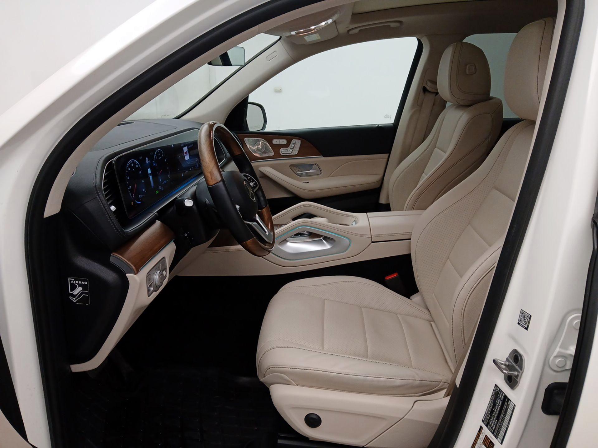 Thumbnail: 2022 Mercedes-Benz GLS - 11