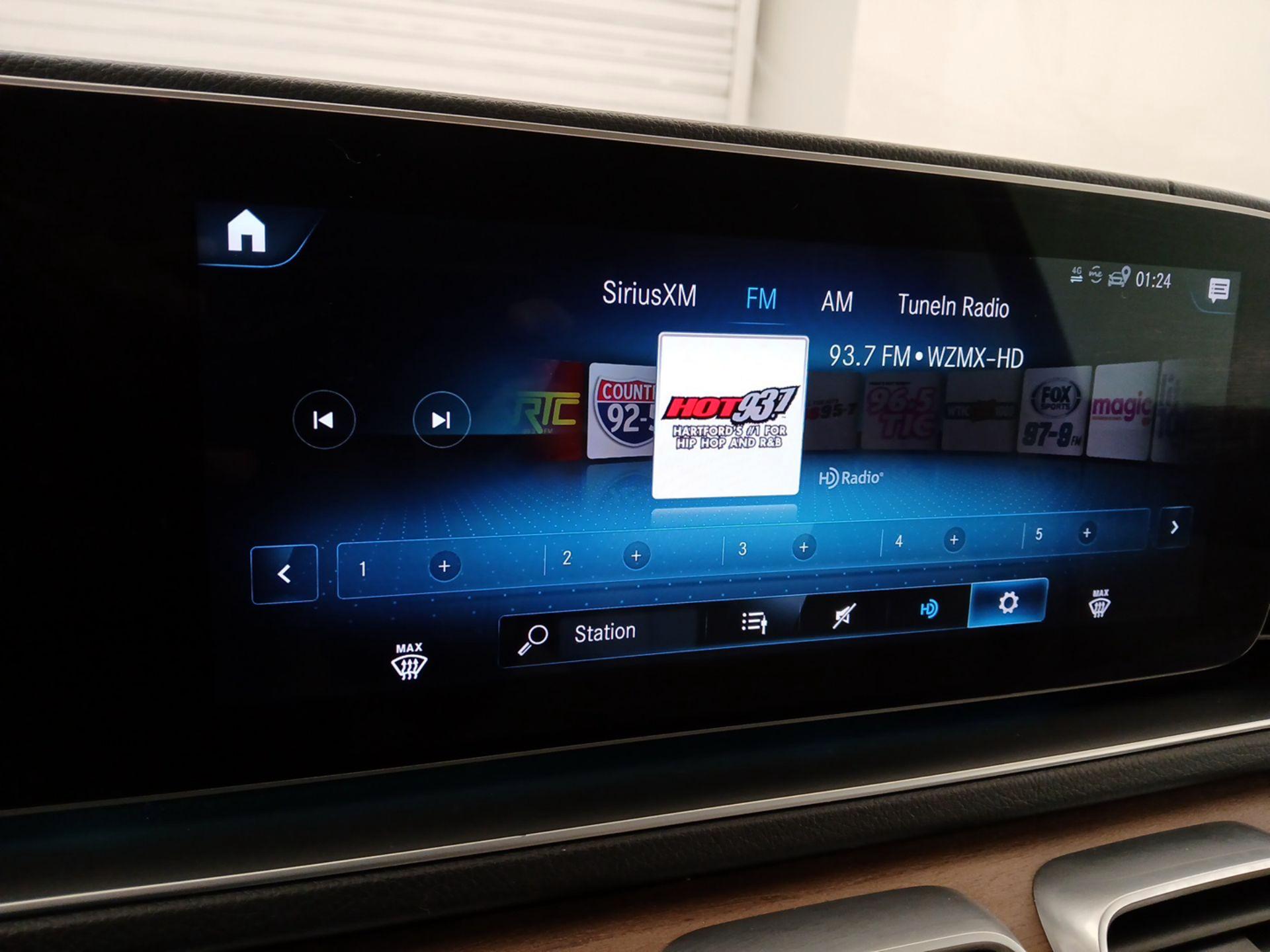 Thumbnail: 2022 Mercedes-Benz GLS - 15