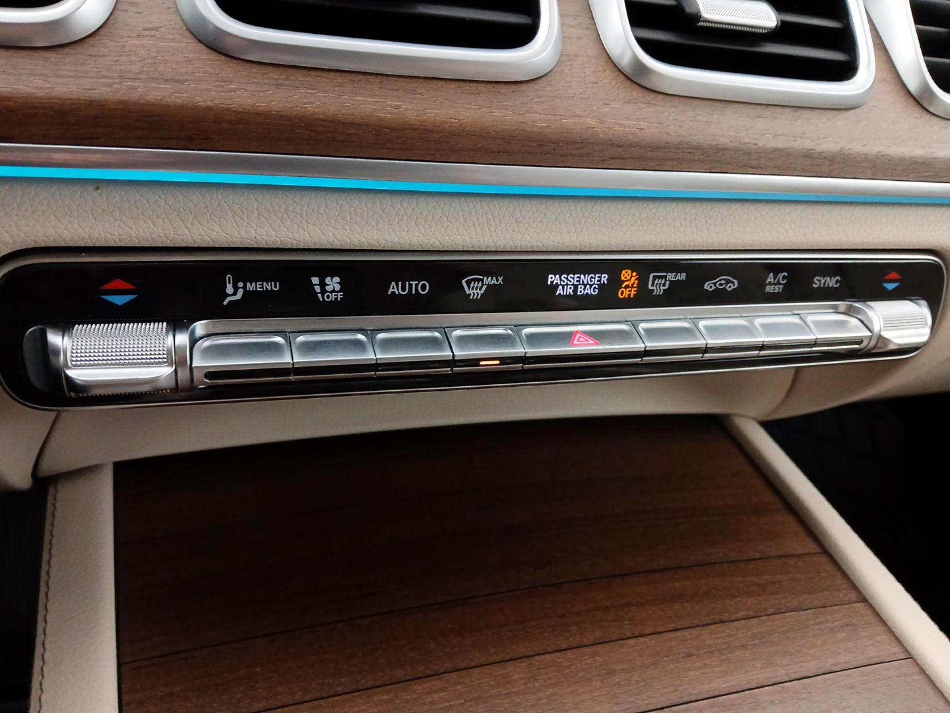 Thumbnail: 2022 Mercedes-Benz GLS - 16