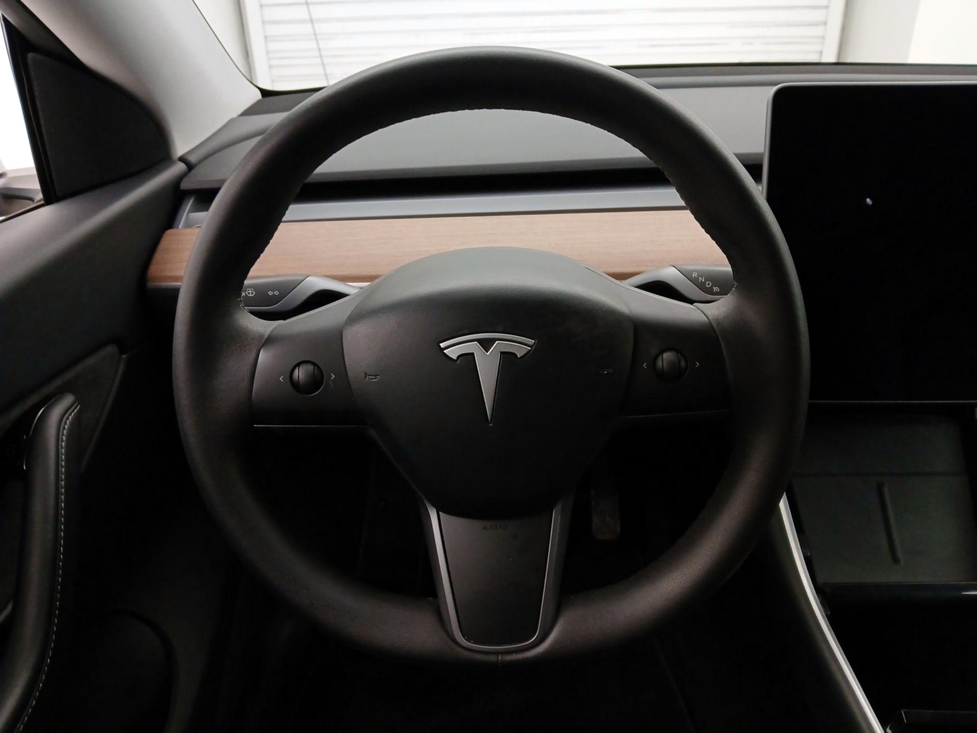 Thumbnail: 2021 Tesla Model Y - 10