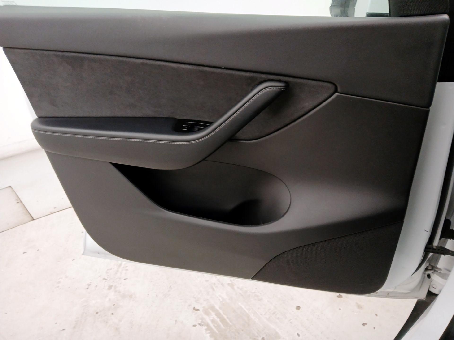 Thumbnail: 2021 Tesla Model Y - 12