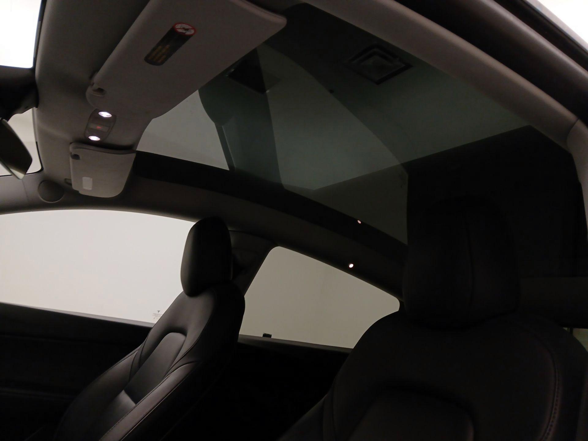 Thumbnail: 2021 Tesla Model Y - 19