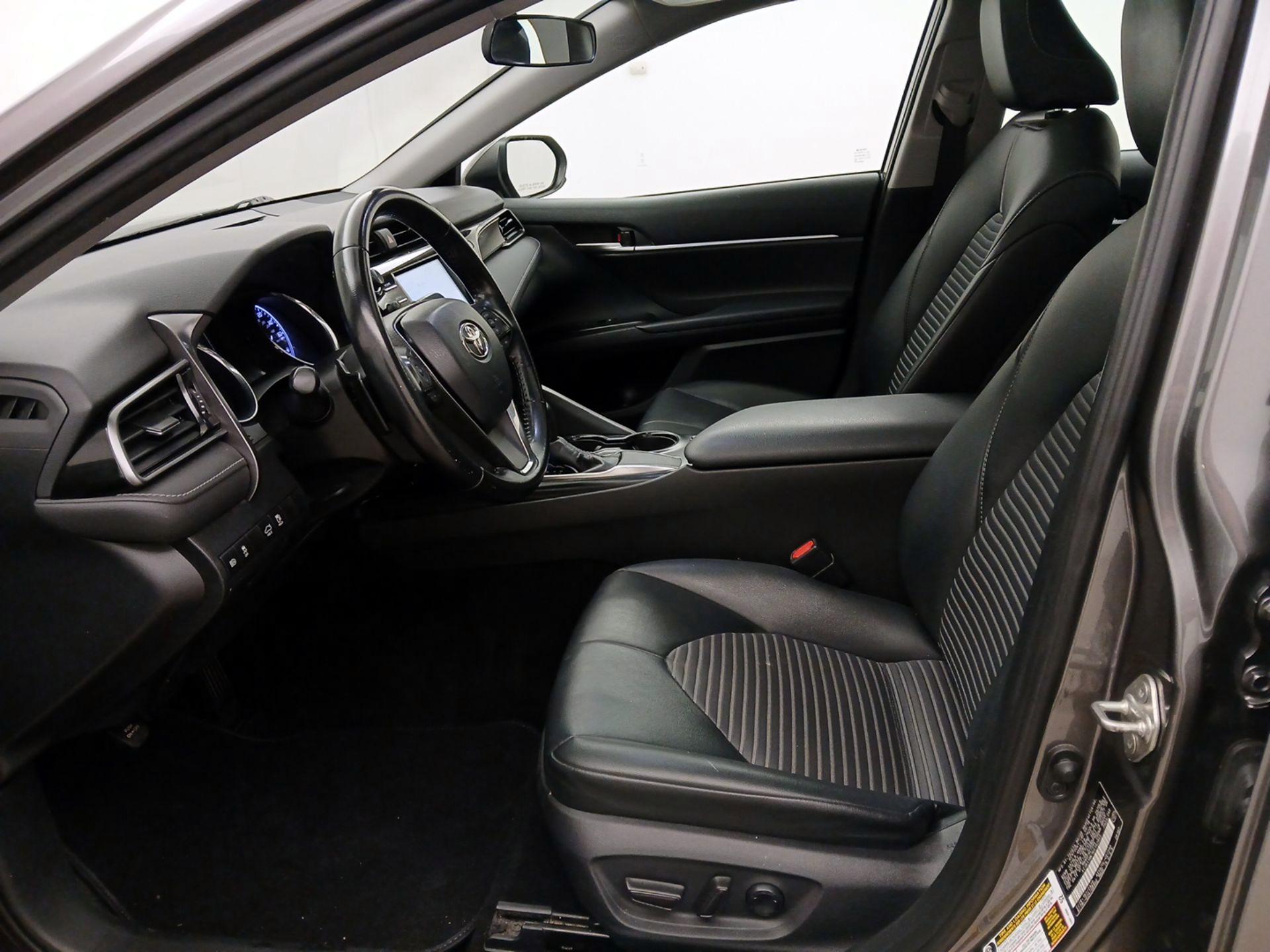Thumbnail: 2019 Toyota Camry - 11